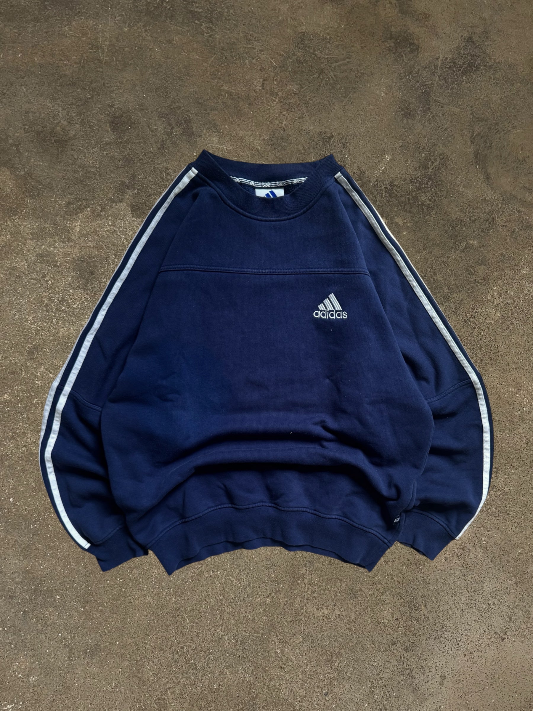 VINTAGE 90S ADIDAS SWEATSHIRT