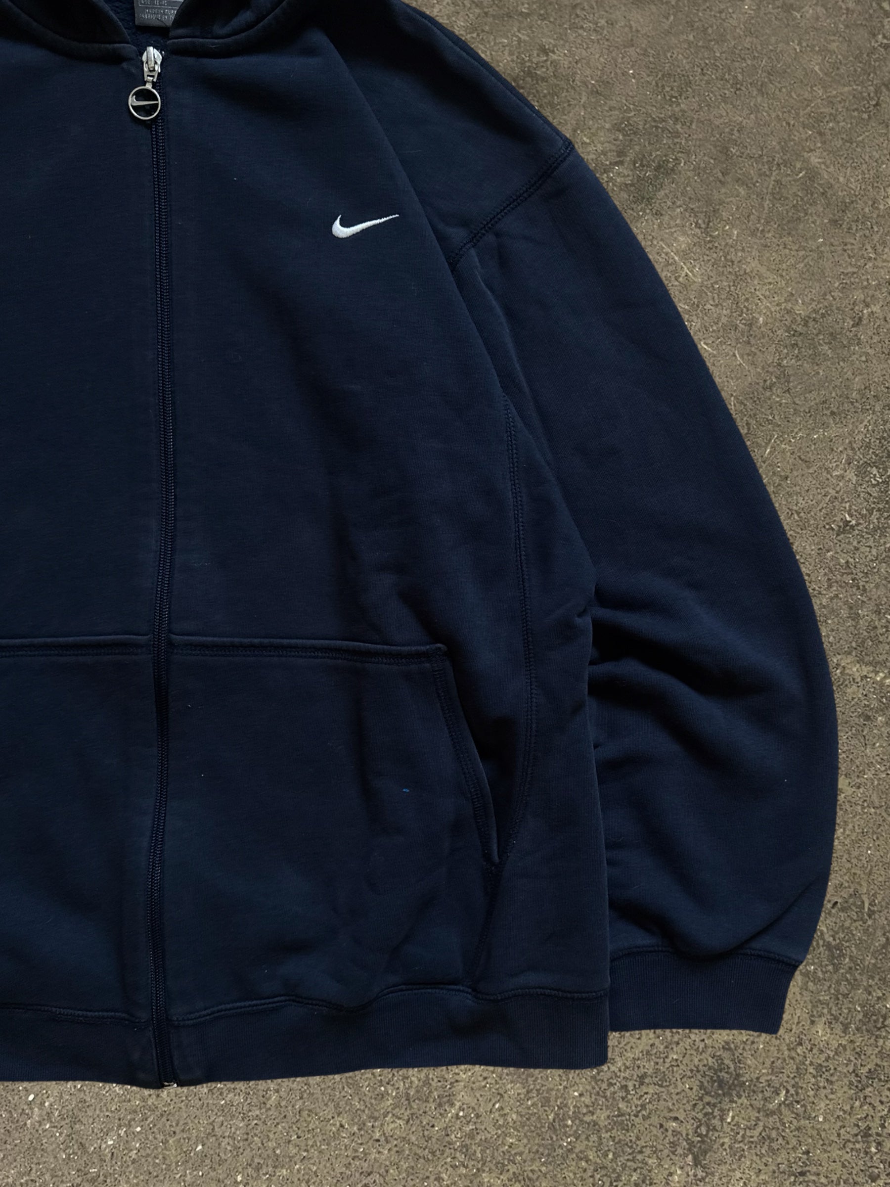 VINTAGE 00S NIKE ZIP-UP HOODIE