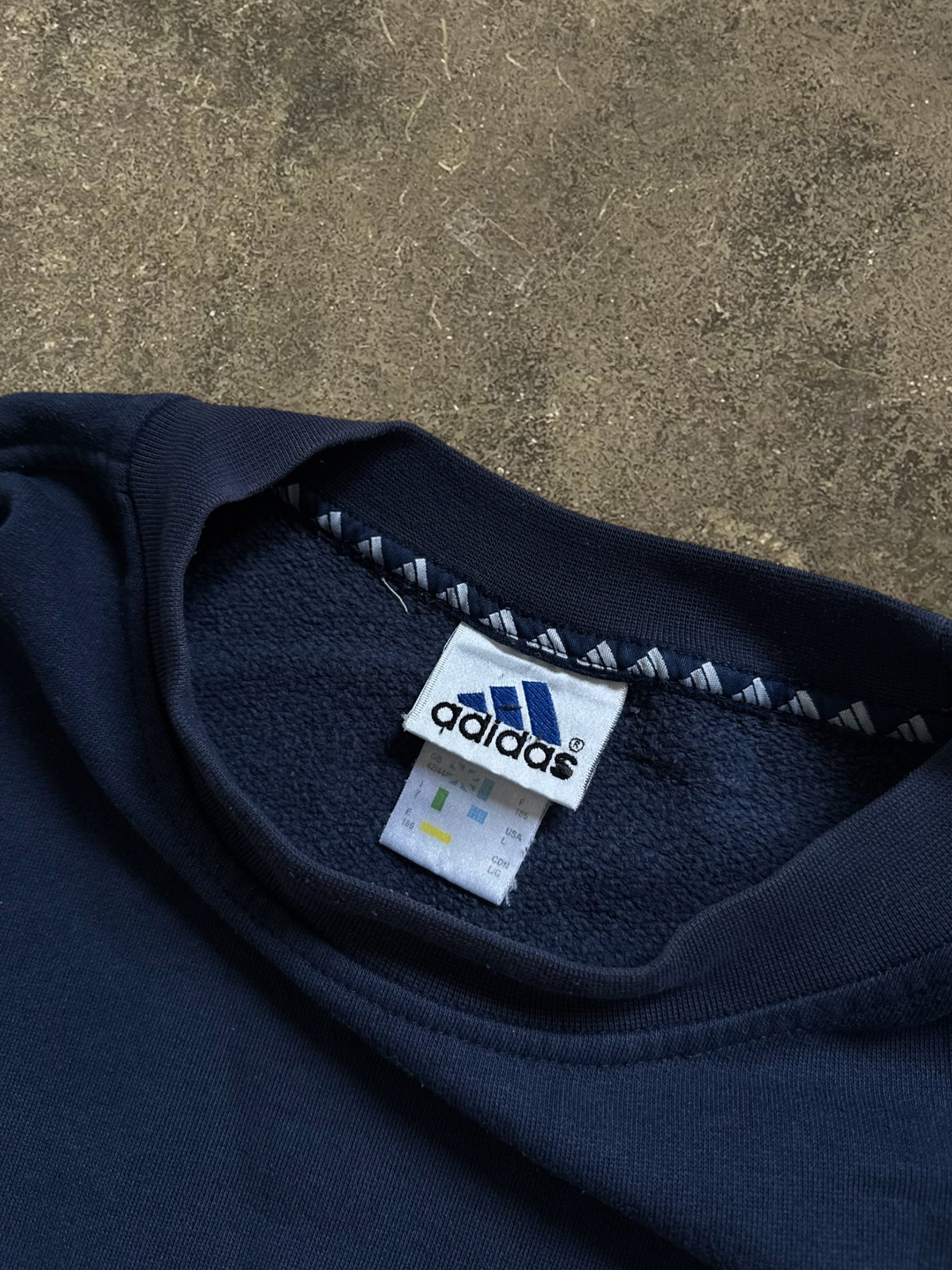 VINTAGE 90S ADIDAS SWEATSHIRT