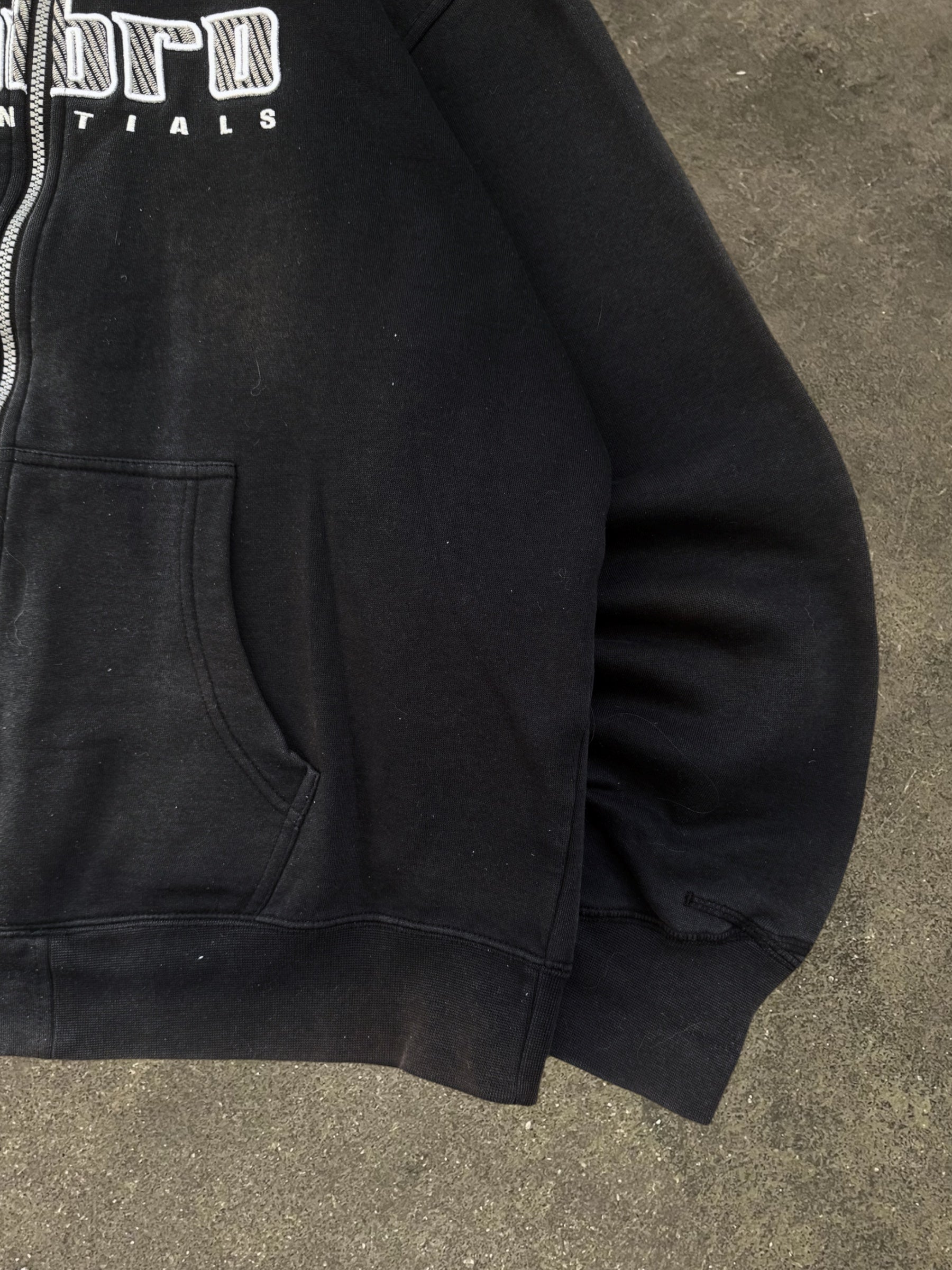 VINTAGE BLACK UMBRO ZIP-UP HOODIE