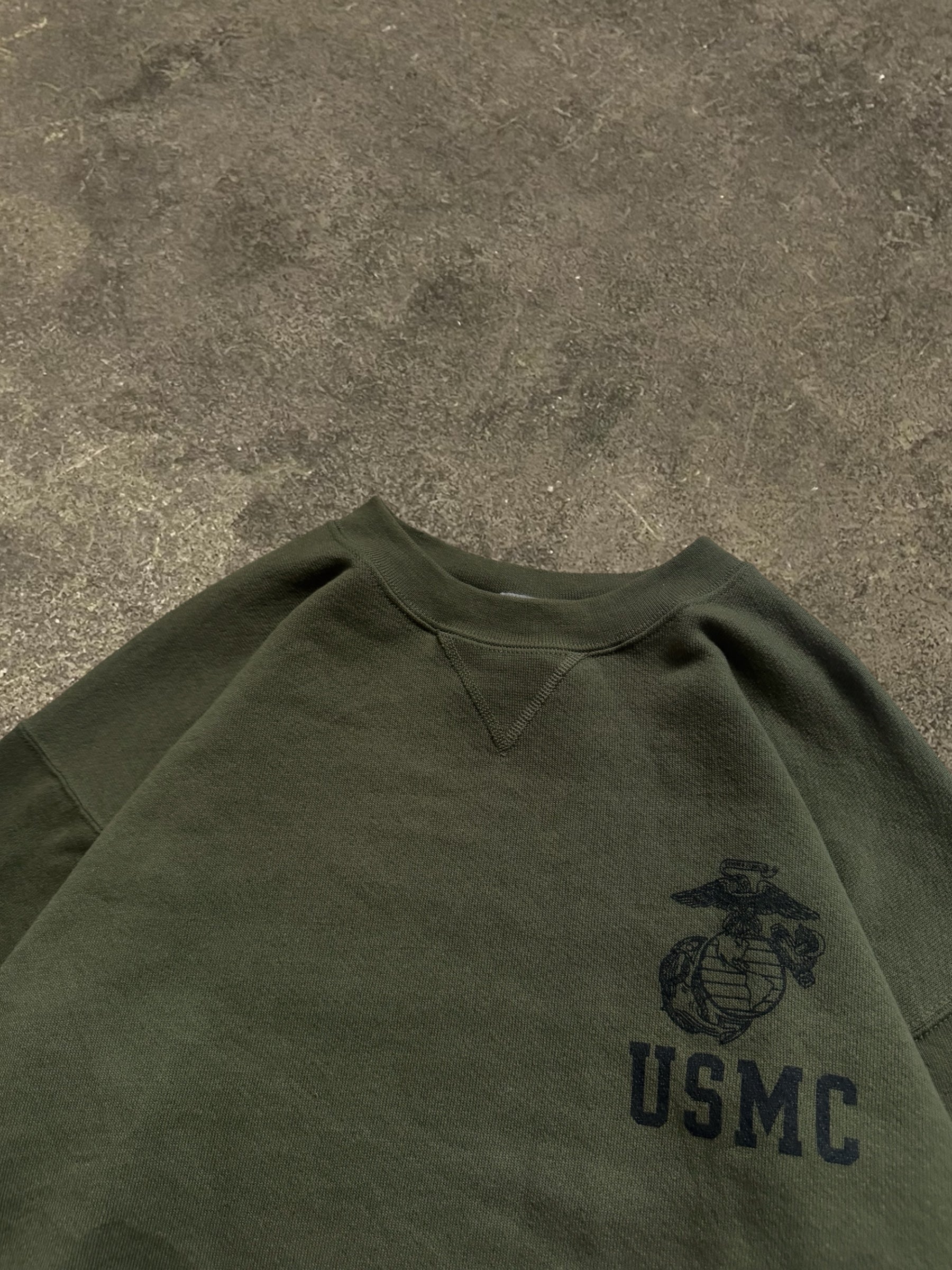 VINTAGE UNITED STATES MARINE CORPS SWEATSHIRT