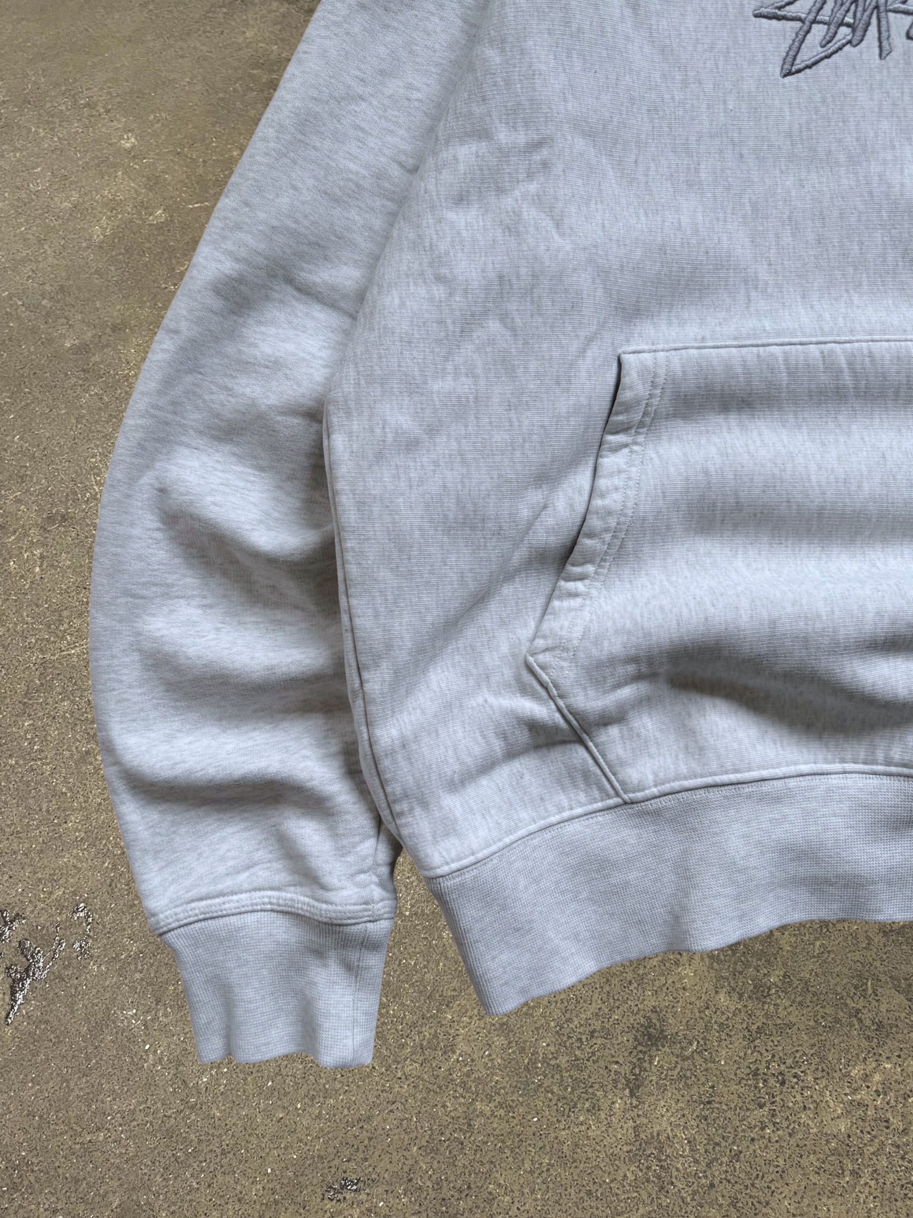 STÜSSY GREY STOCK APPLIQUE LOGO HOODIE