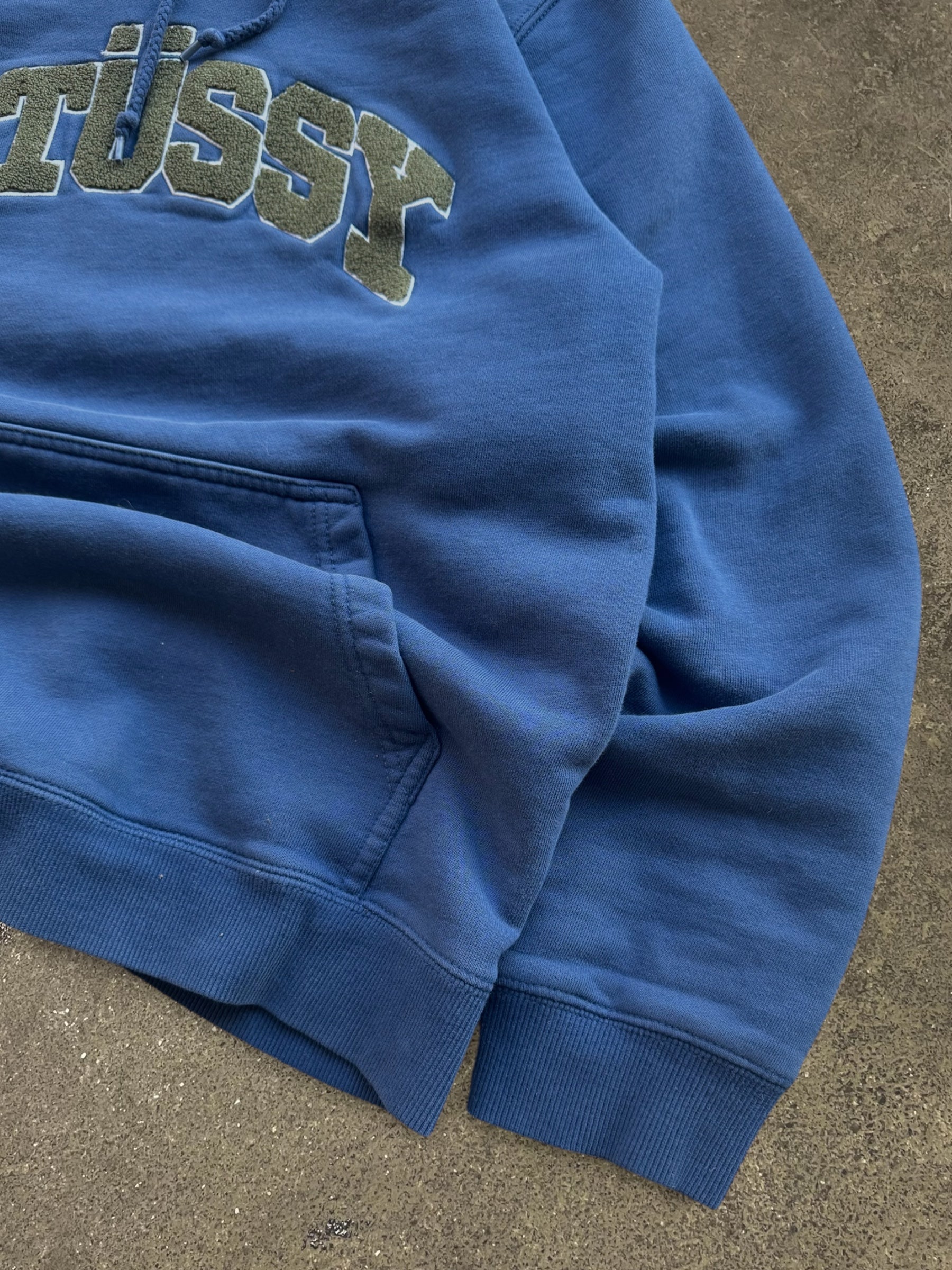 STÜSSY CHENILLE LOGO HOODIE