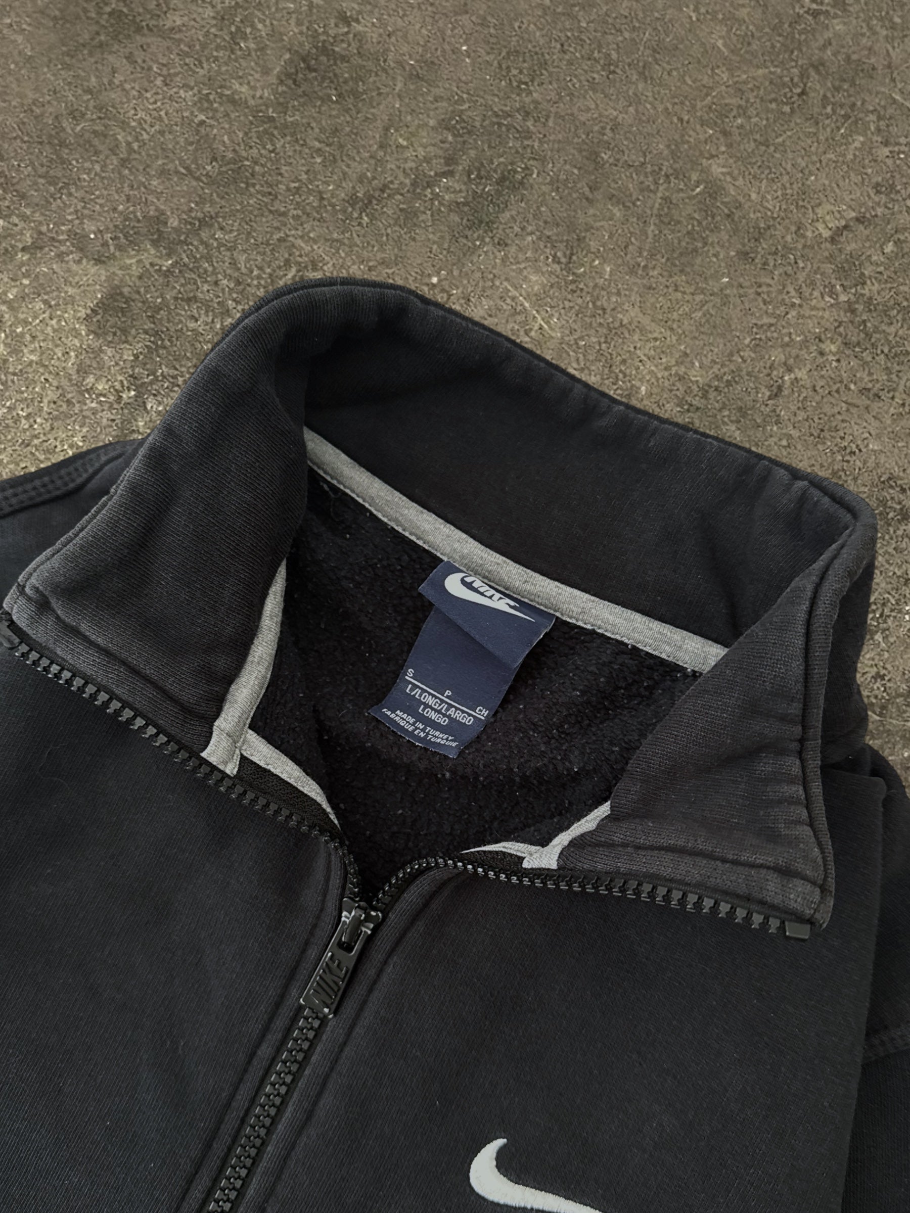 VINTAGE NIKE ZIP-UP SWEATSHIRT