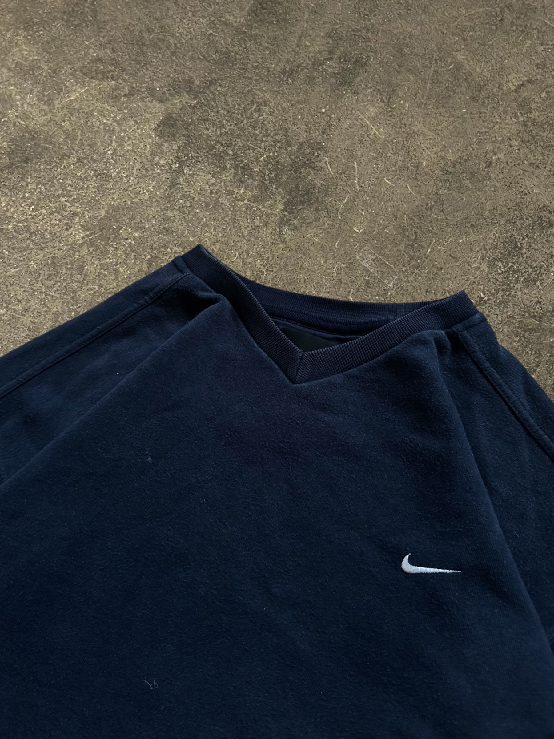 VINTAGE 90S NIKE NAVY MINI SWOOSH SWEATSHIRT