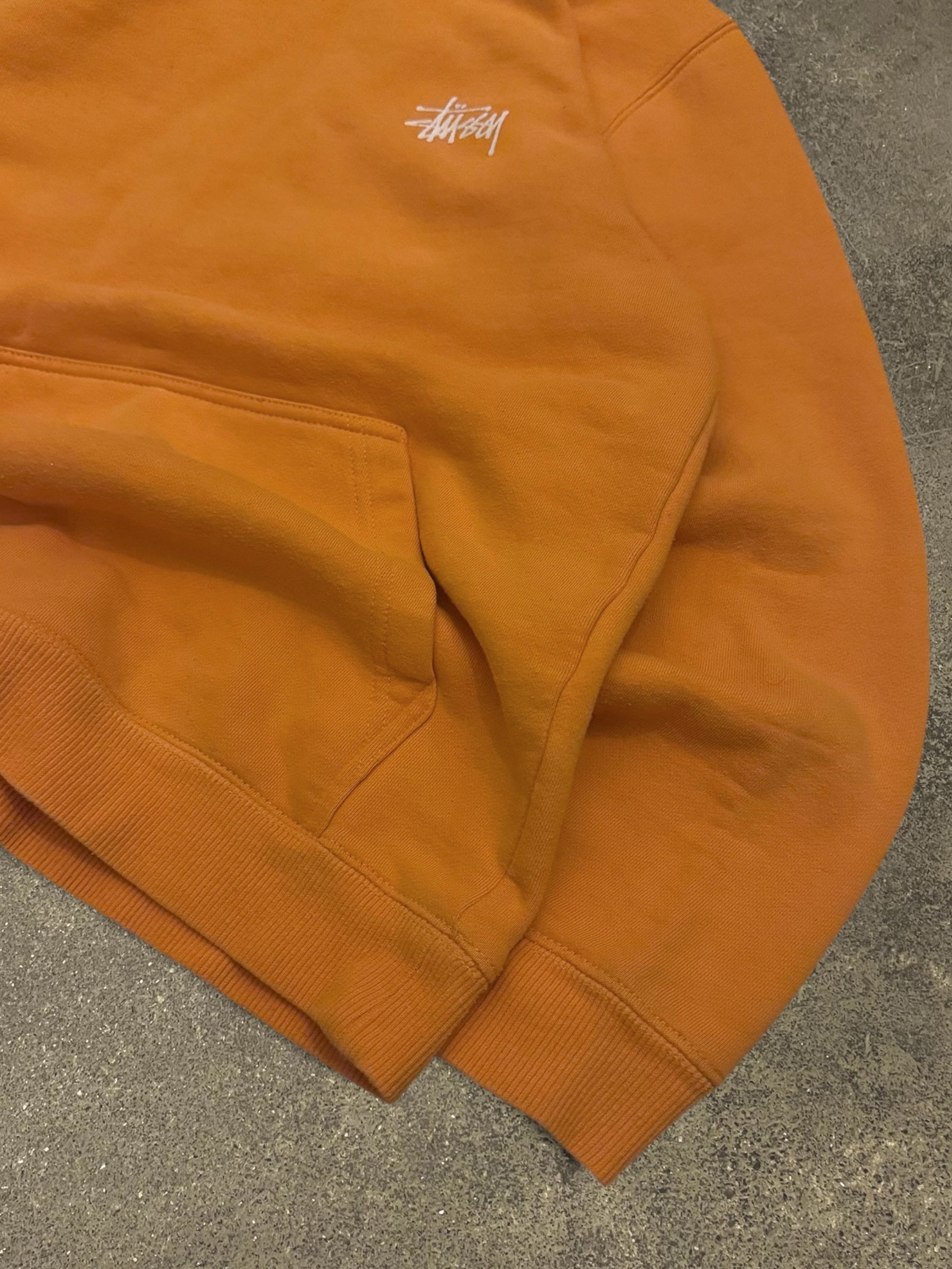 STÜSSY BASIC LOGO HOODIE