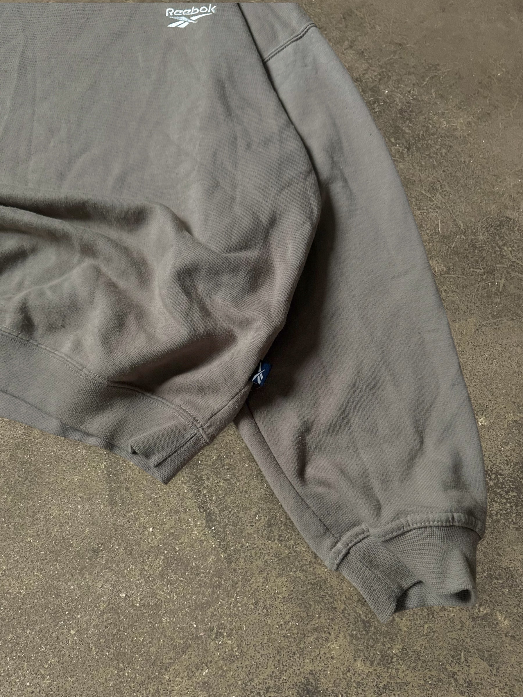 VINTAGE 90S REEBOK SWEATSHIRT