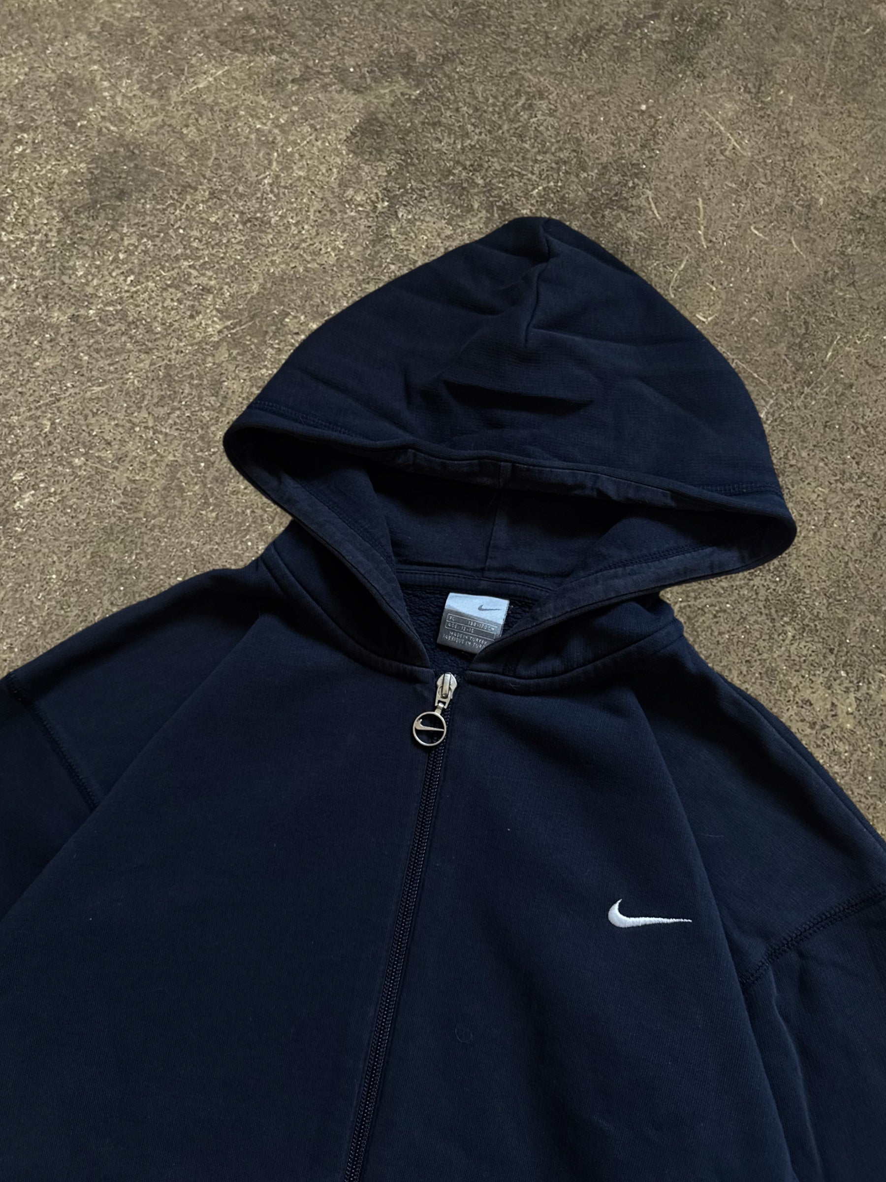 VINTAGE 00S NIKE ZIP-UP HOODIE