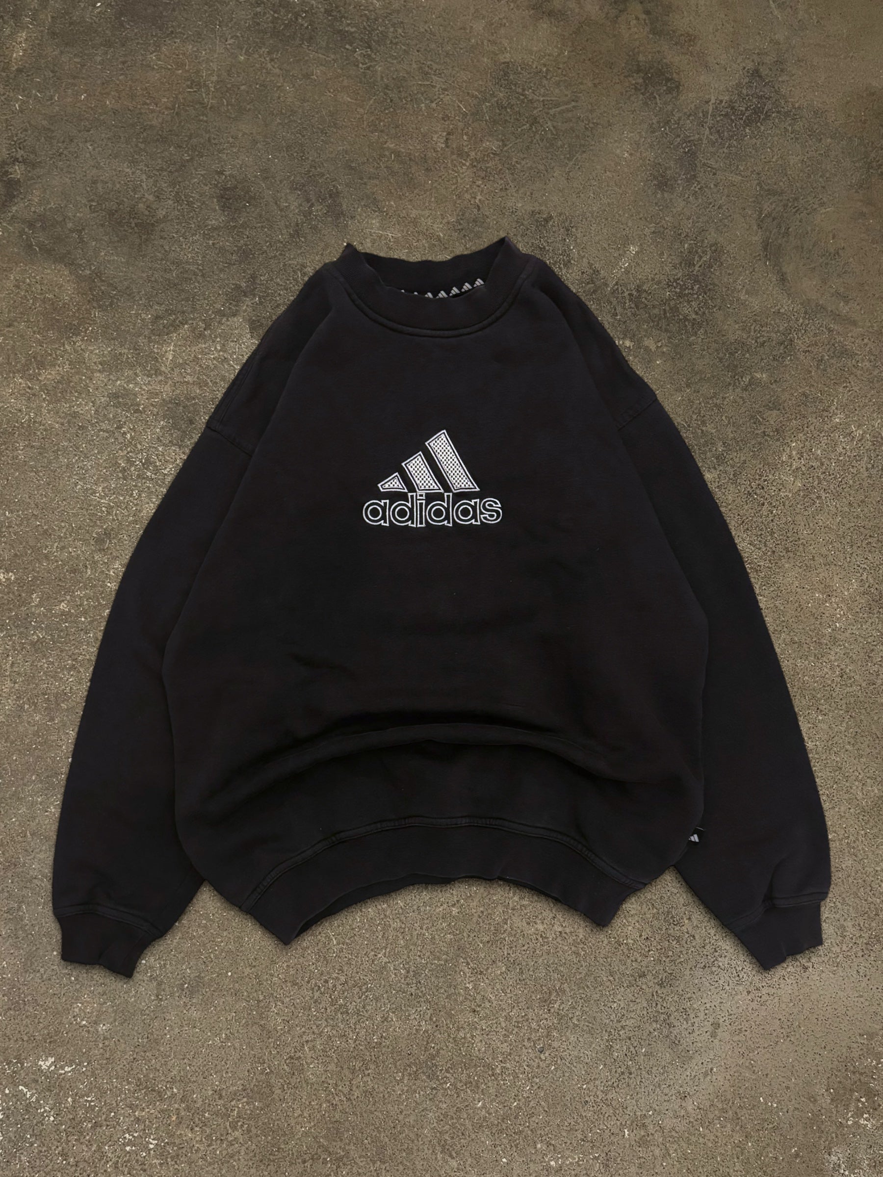 VINTAGE 90S ADIDAS SWEATSHIRT