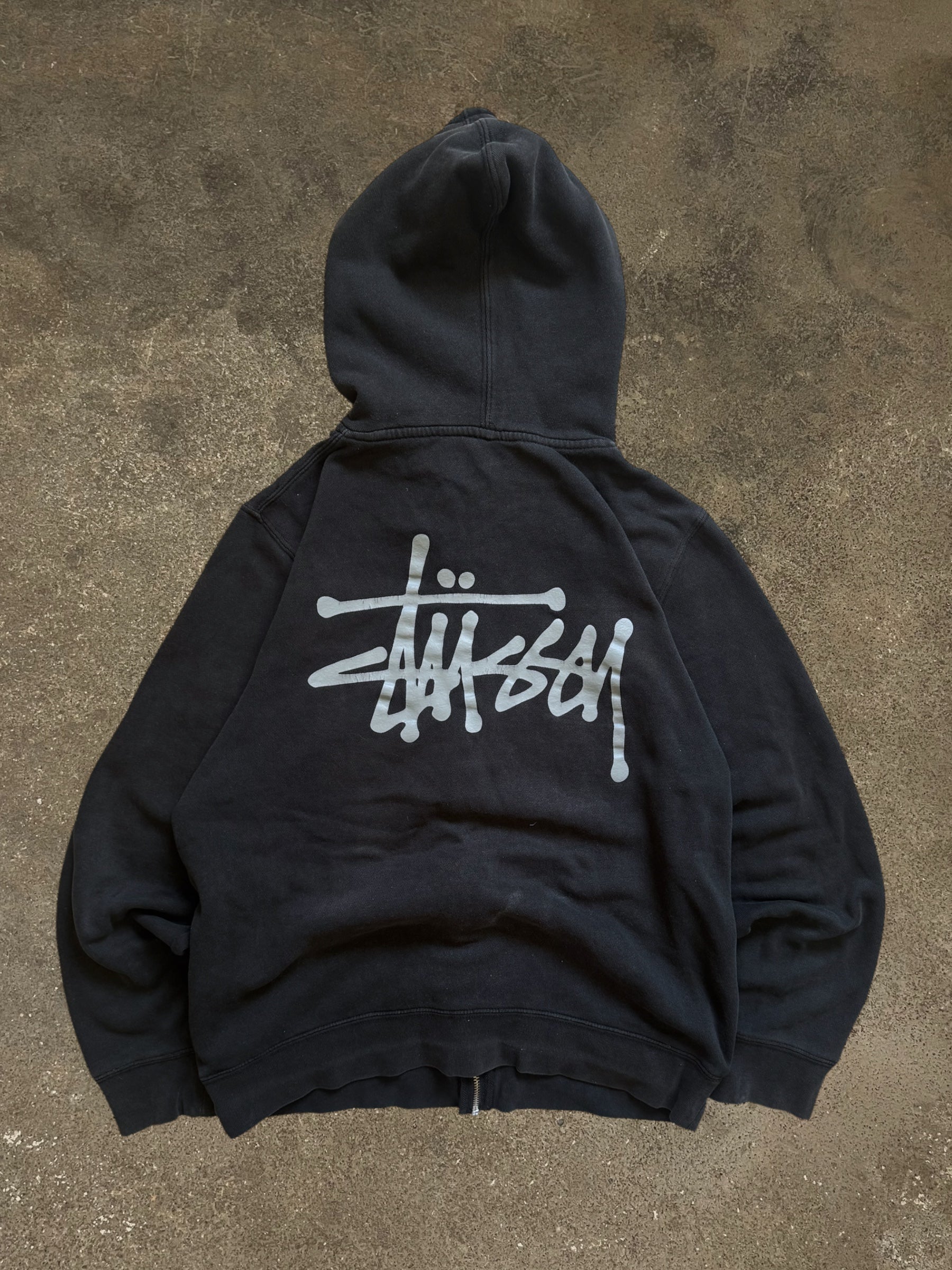 STÜSSY BASIC LOGO ZIP-UP HOODIE
