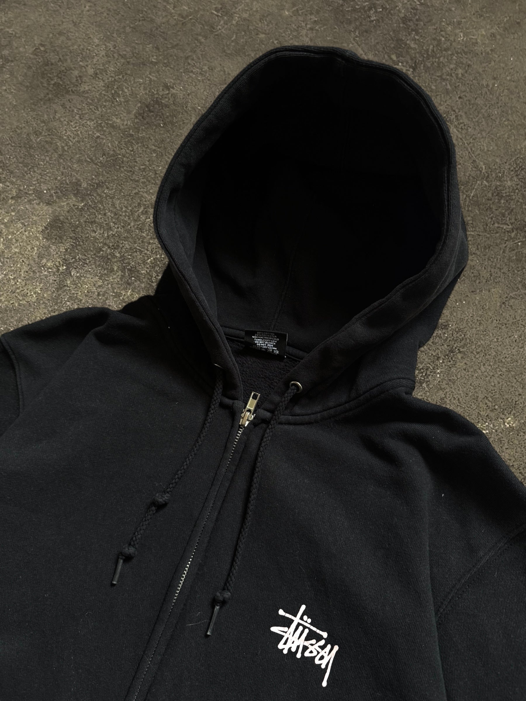 STÜSSY BASIC LOGO ZIP-UP HOODIE