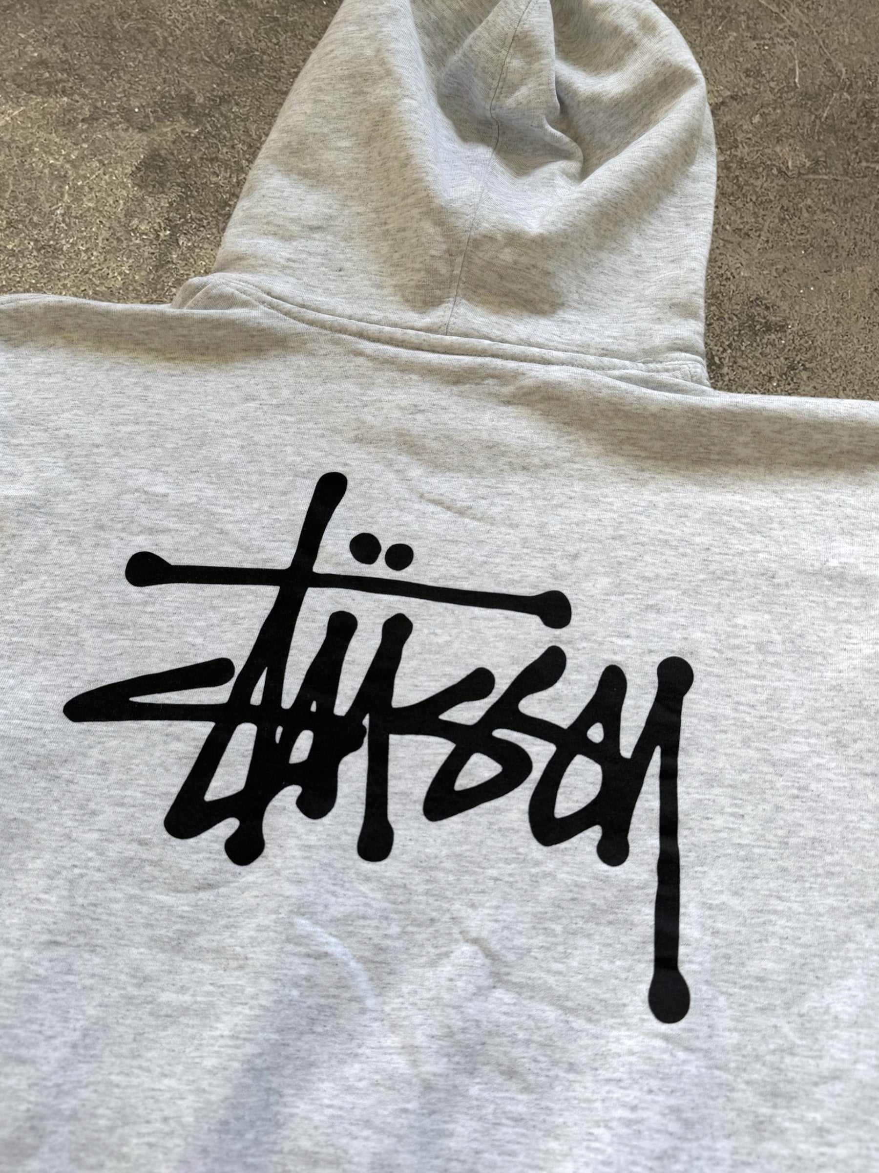STÜSSY GREY BASIC LOGO HOODIE