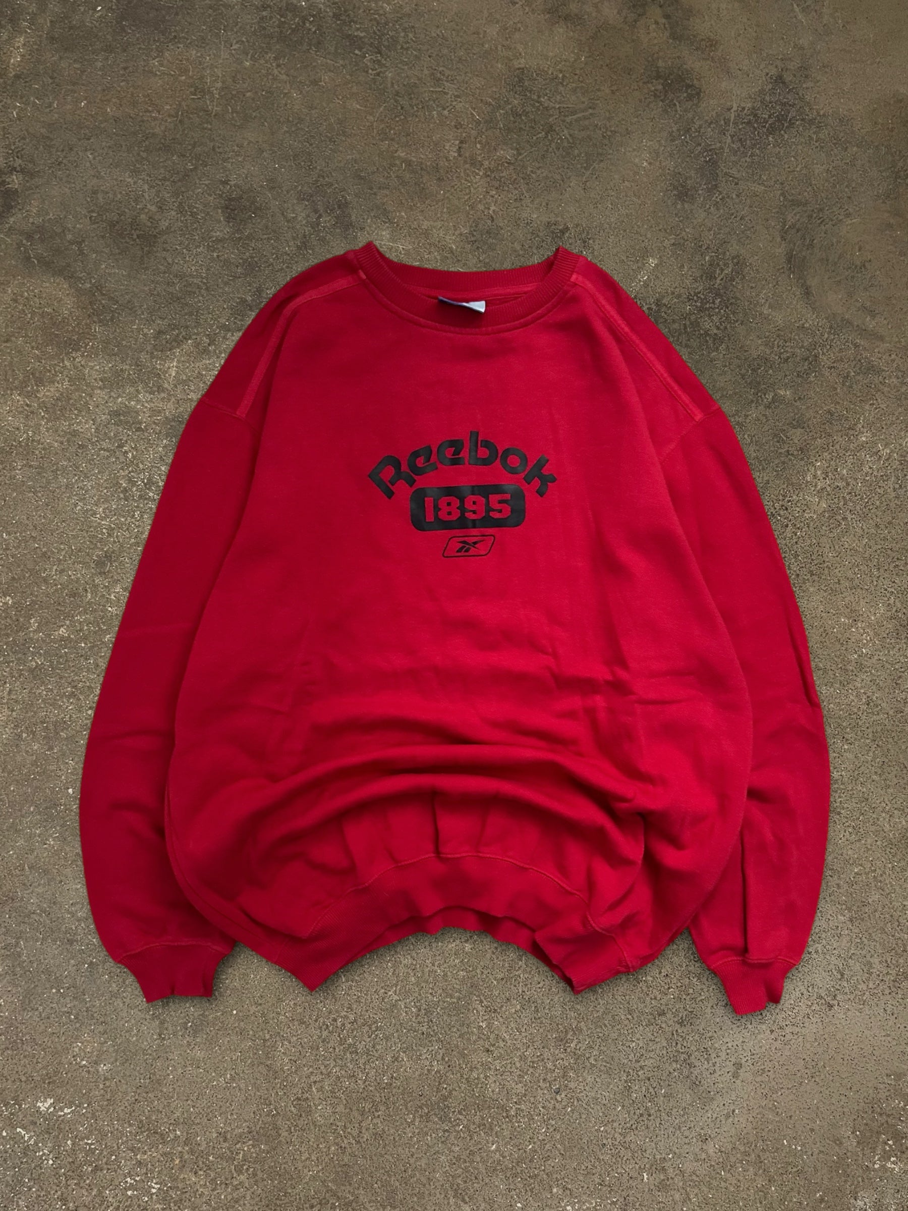 VINTAGE 90S REEBOK SWEATSHIRT