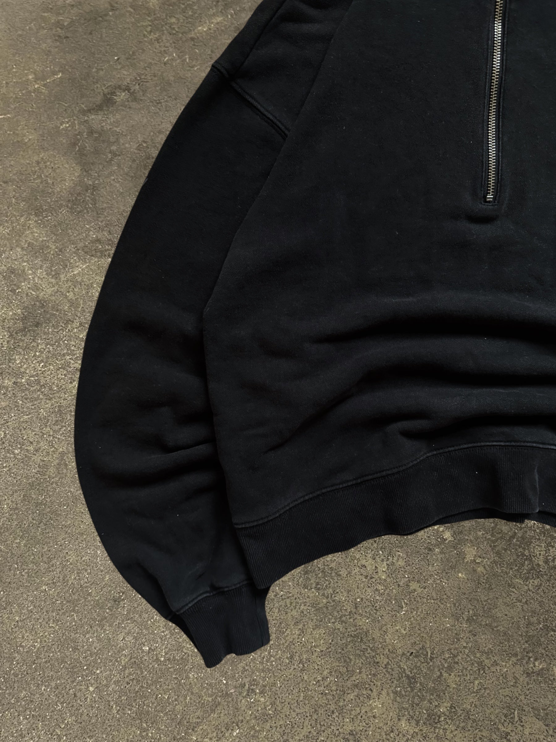 STÜSSY BLACK HALF-ZIP STOCK LOGO SWEATSHIRT