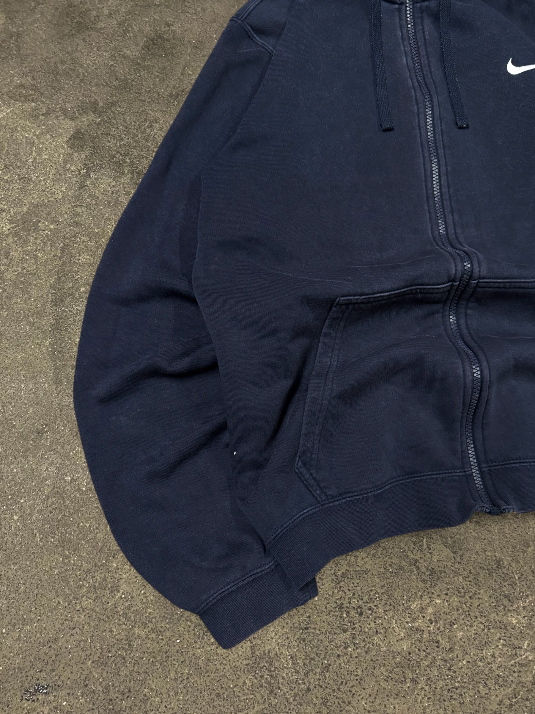 NIKE ZIP-UP HOODIE
