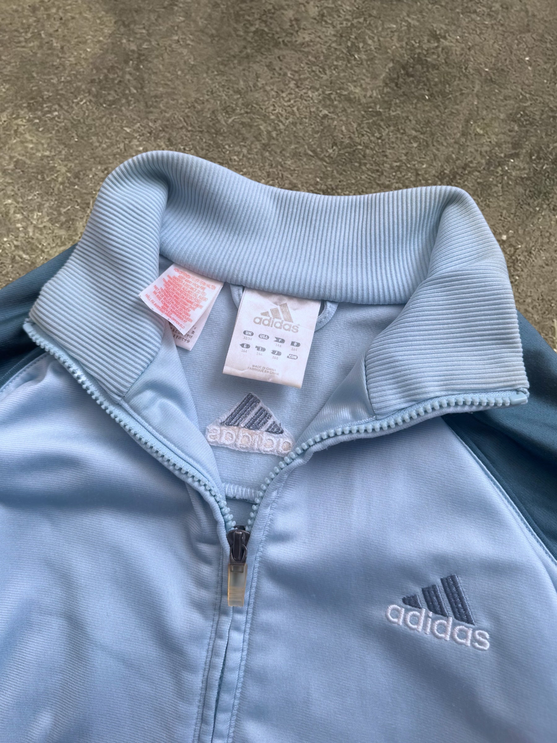 VINTAGE 00S BLUE ADIDAS TRACK JACKET