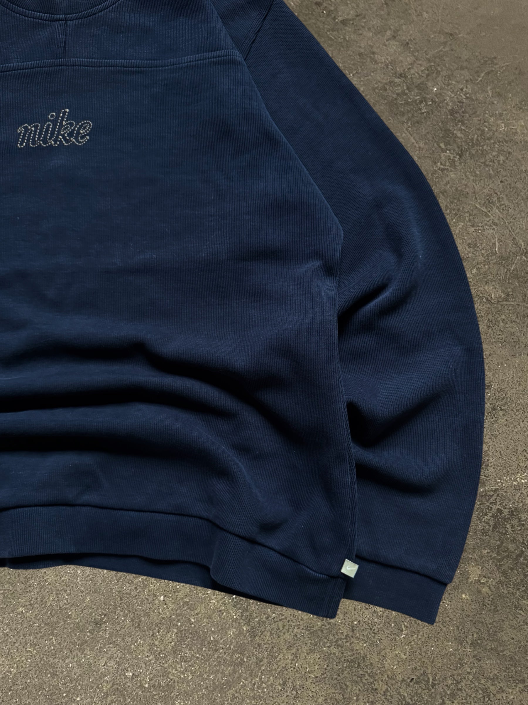 VINTAGE 90S NIKE SWEATSHIRT