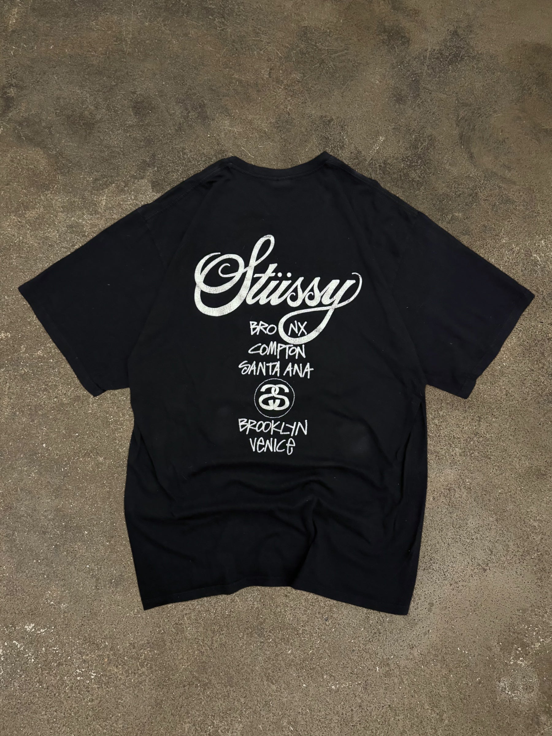 STÜSSY WORLD TOUR T-SHIRT