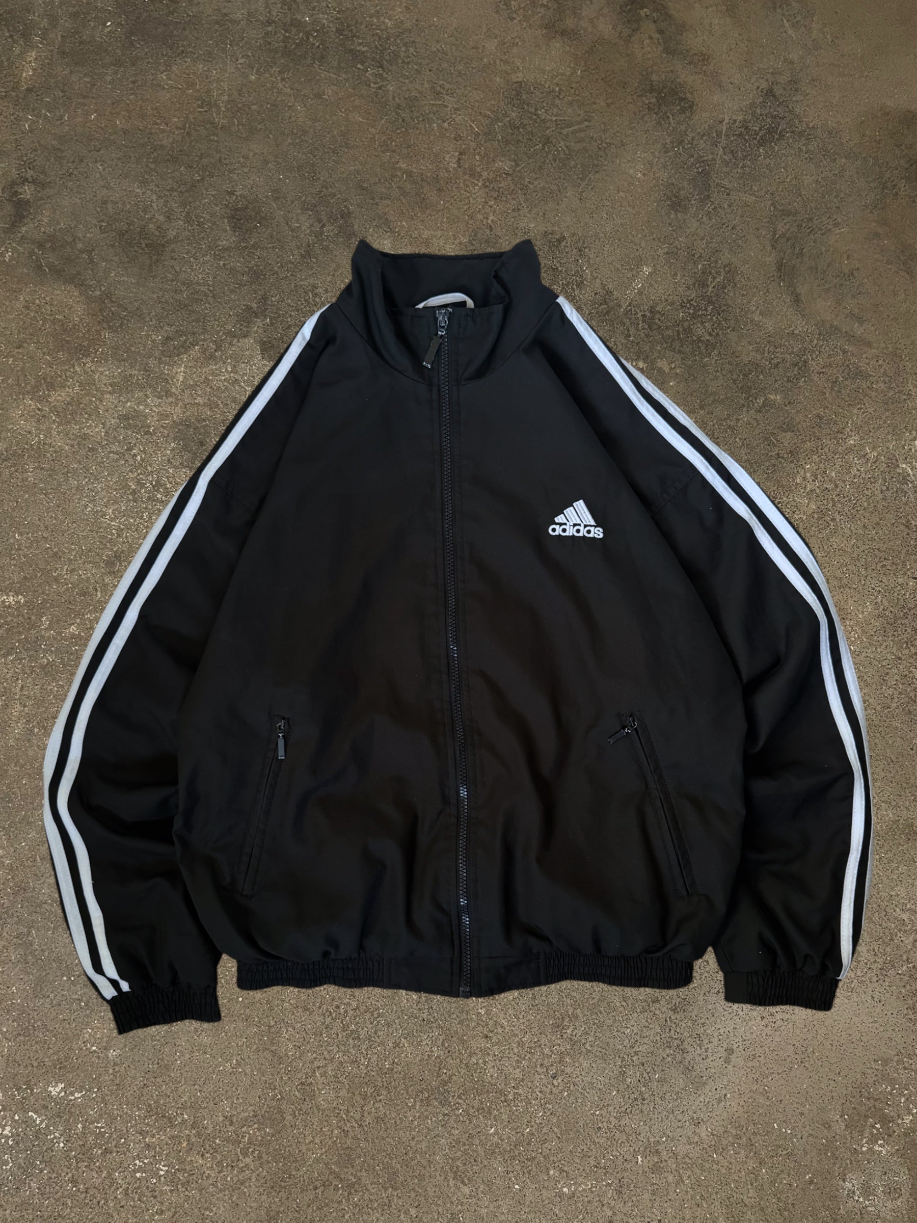 VINTAGE 90S ADIDAS WINDBREAKER