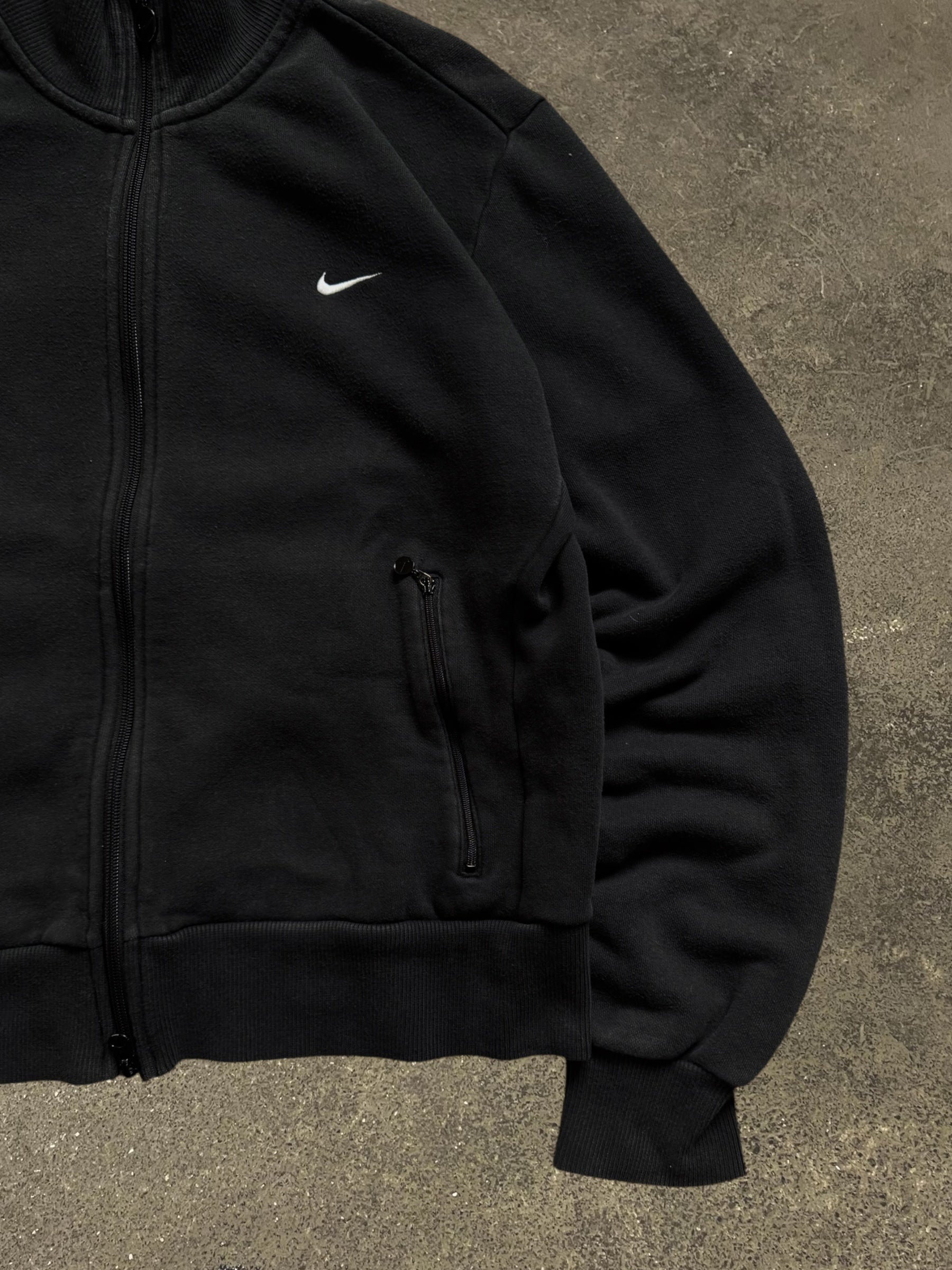 VINTAGE 00S NIKE ZIPPED SWEATSHIRT