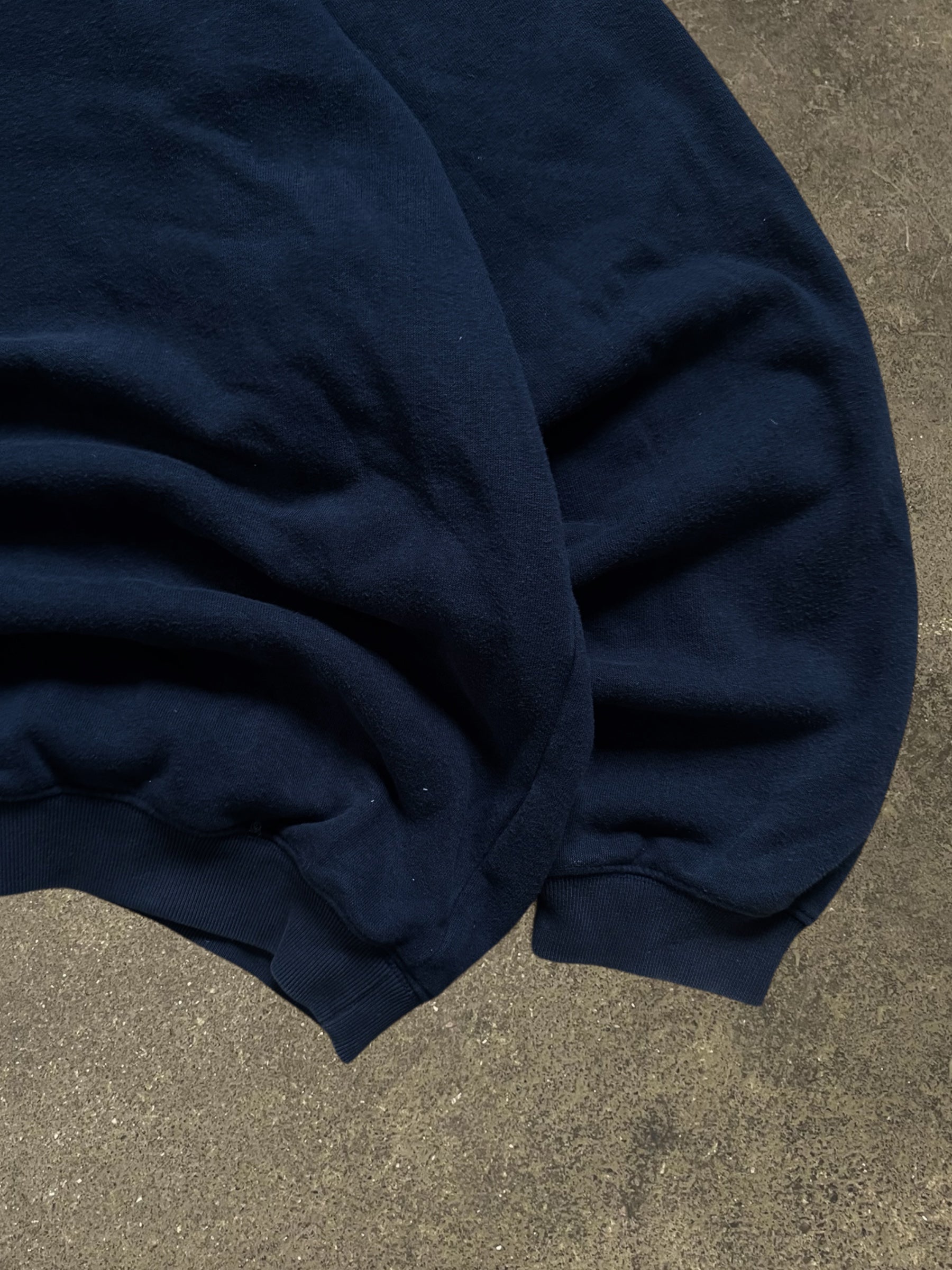 VINTAGE 90S NIKE NAVY MINI SWOOSH SWEATSHIRT