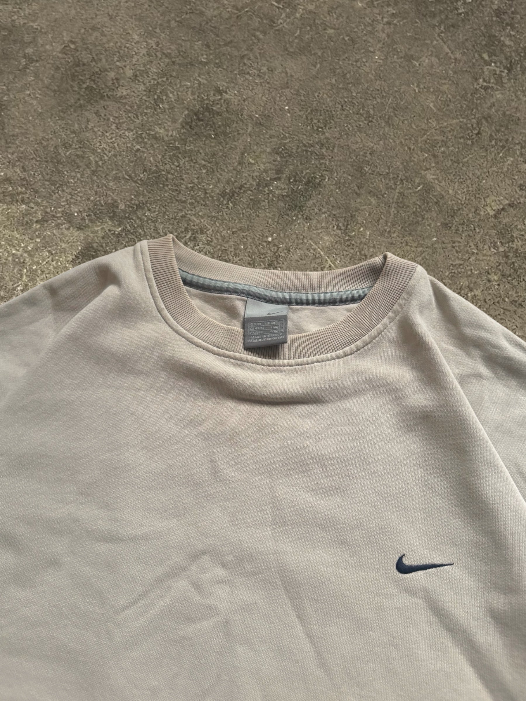 VINTAGE 00S NIKE BEIGE MINI SWOOSH SWEATSHIRT