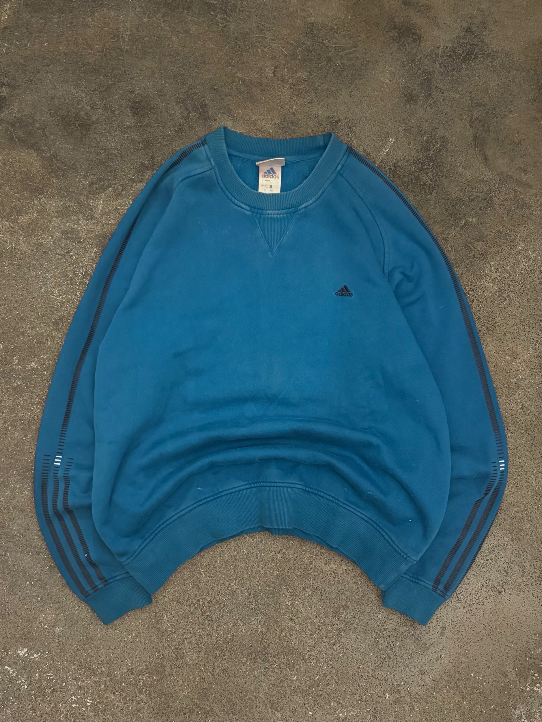VINTAGE 90S ADIDAS SWEATSHIRT