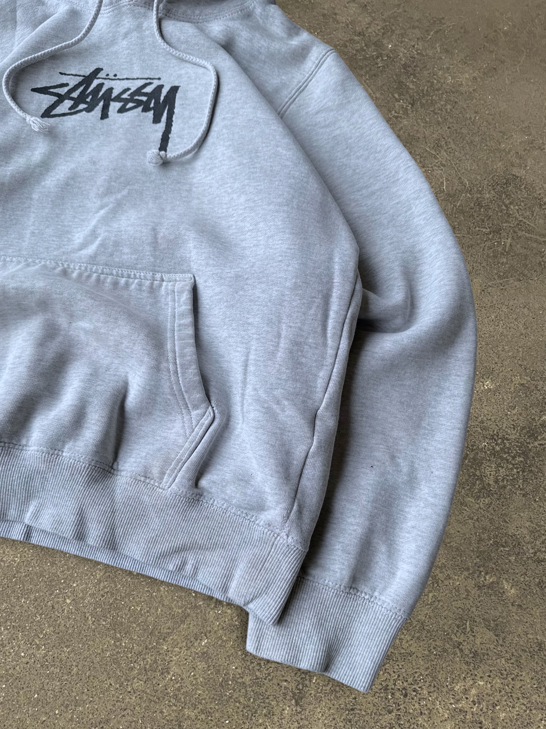 STÜSSY APPLIQUE HOODIE