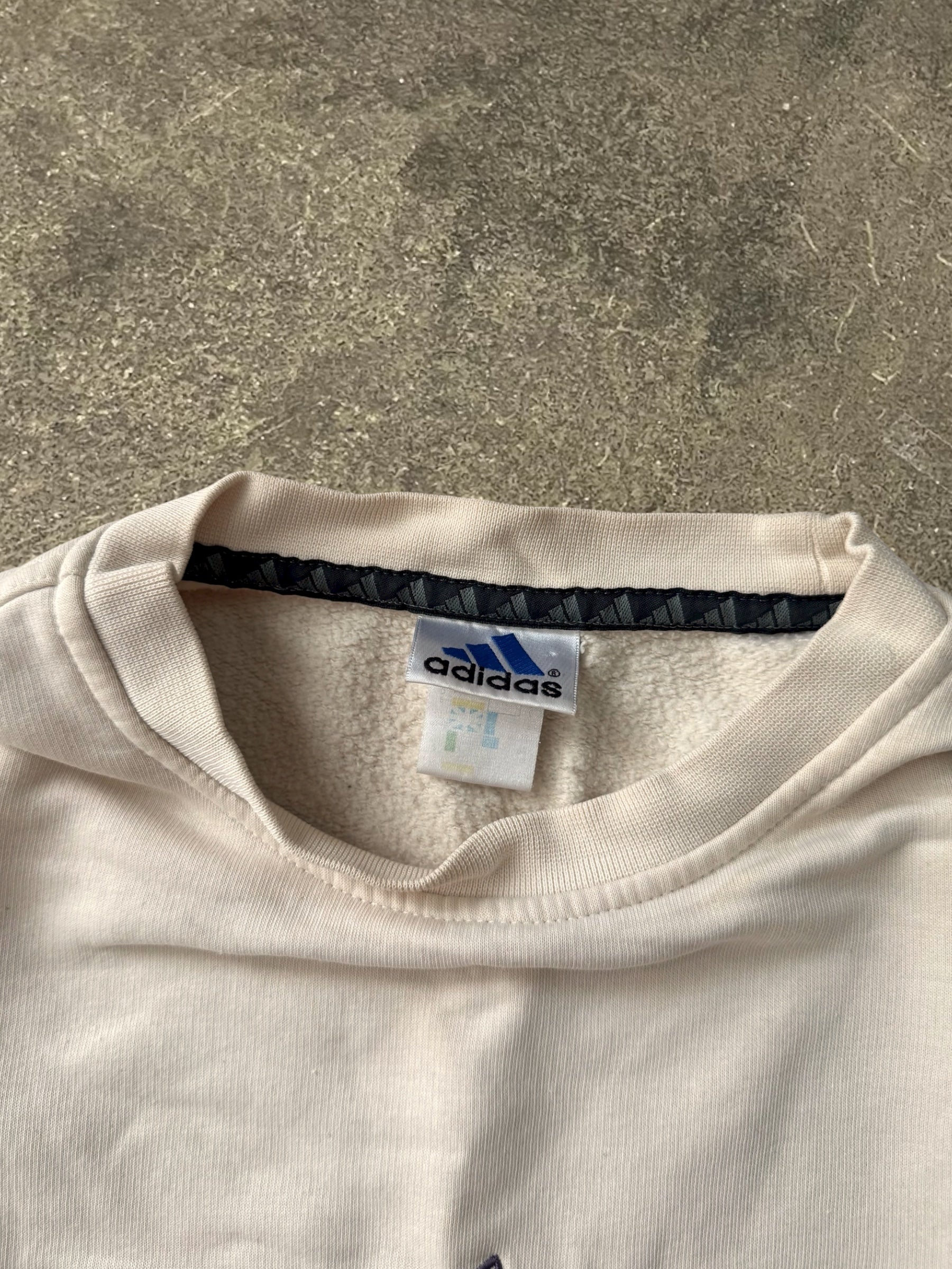 VINTAGE 90S ADIDAS BEIGE SWEATSHIRT