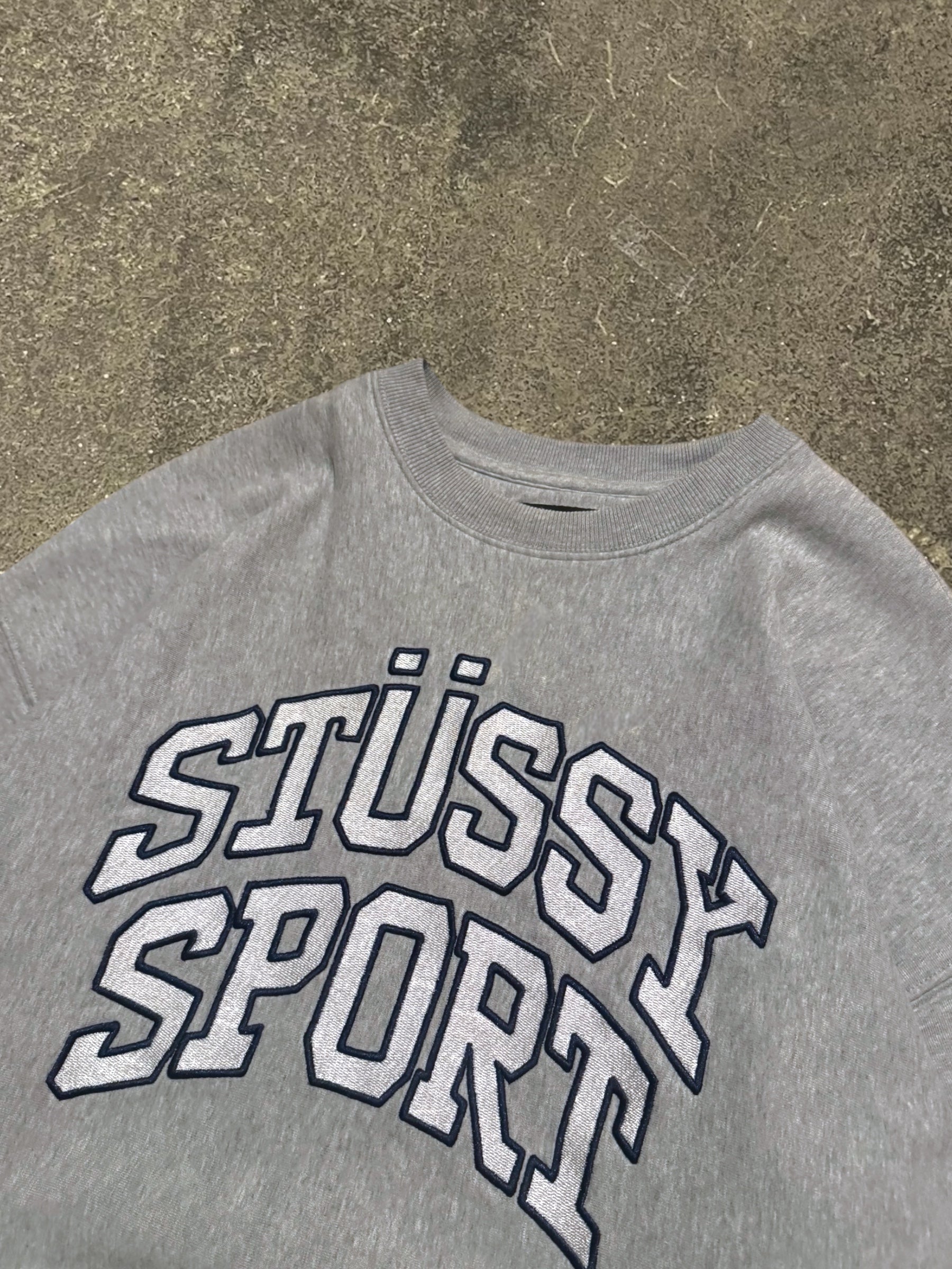 STÜSSY GREY SPORT SWEATSHIRT