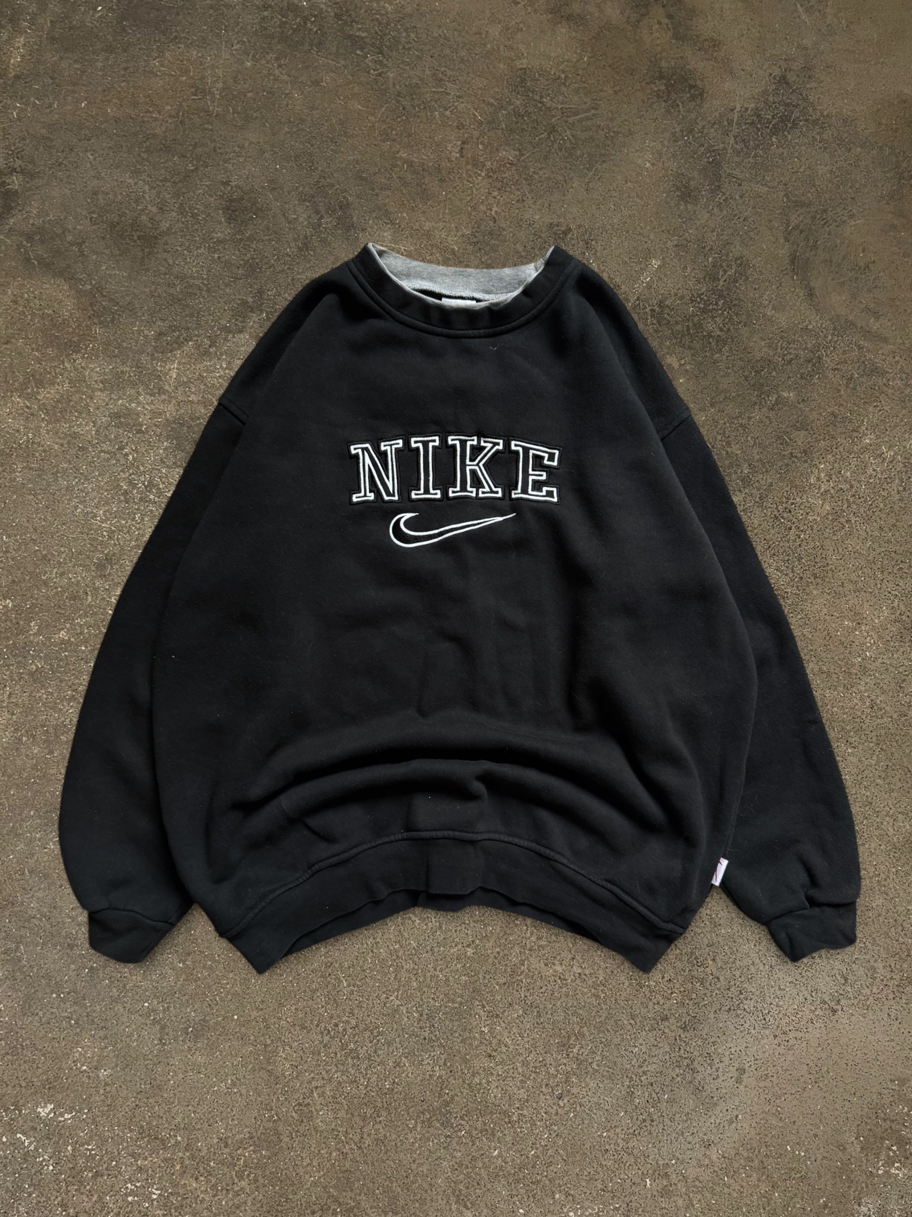 VINTAGE 90S NIKE SPELLOUT SWEATSHIRT