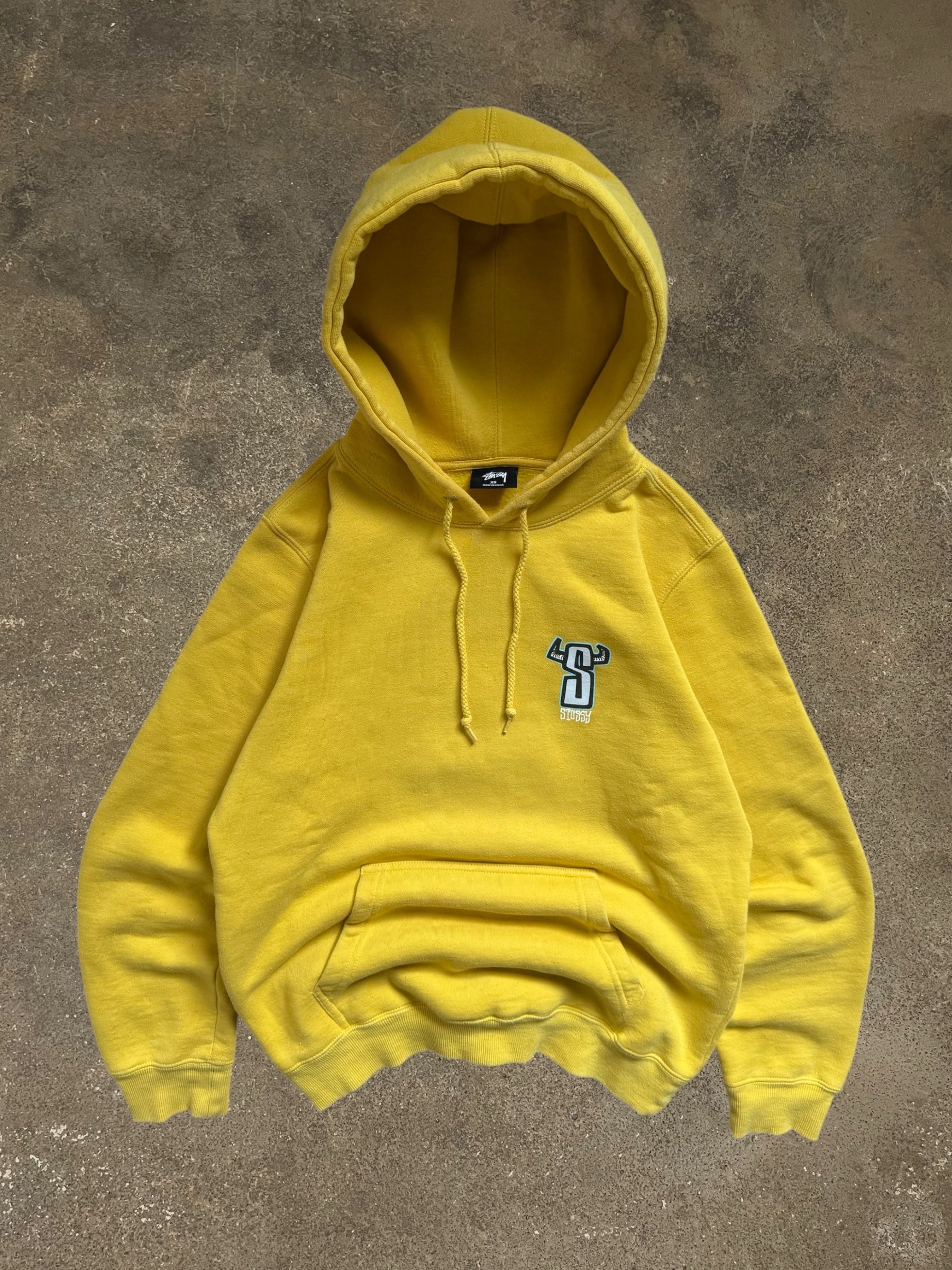 STÜSSY YELLOW S-HORNS HOODIE