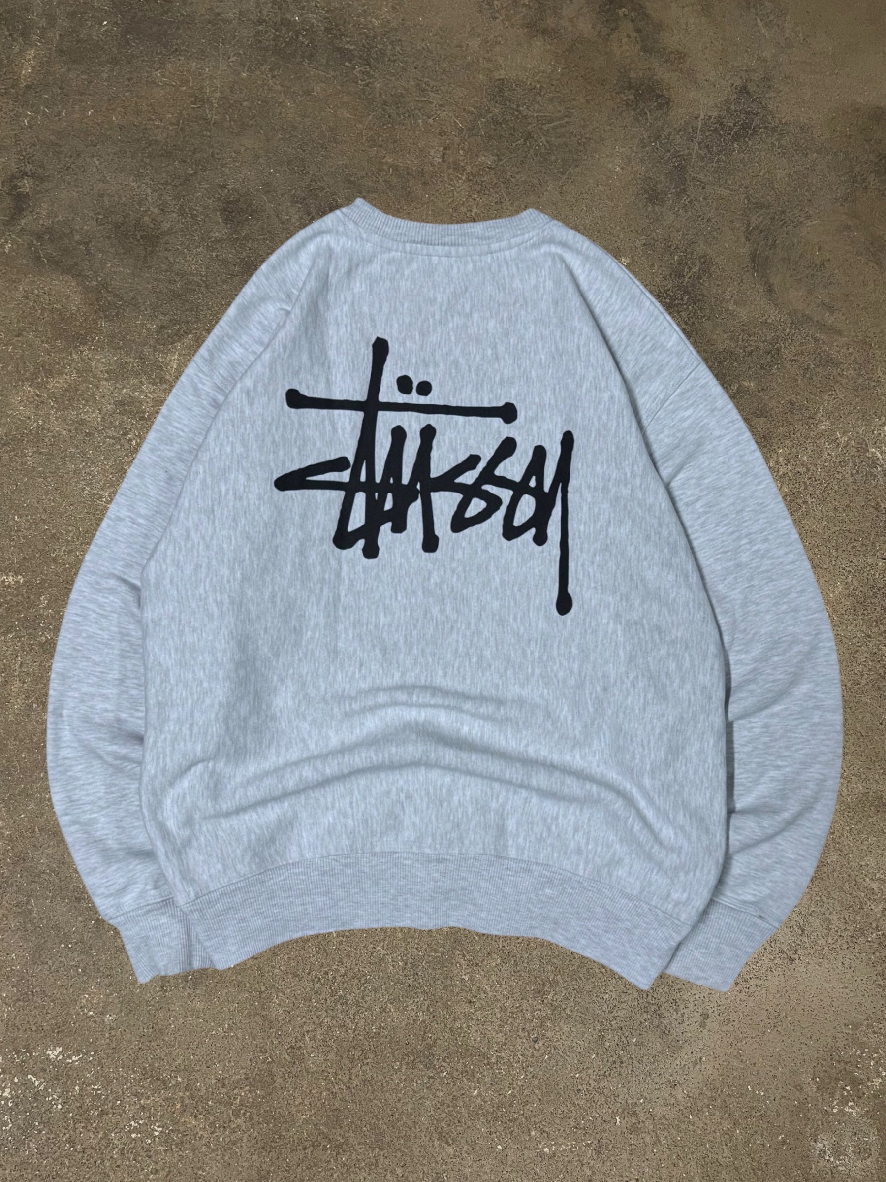STÜSSY GREY BASIC LOGO SWEATSHIRT