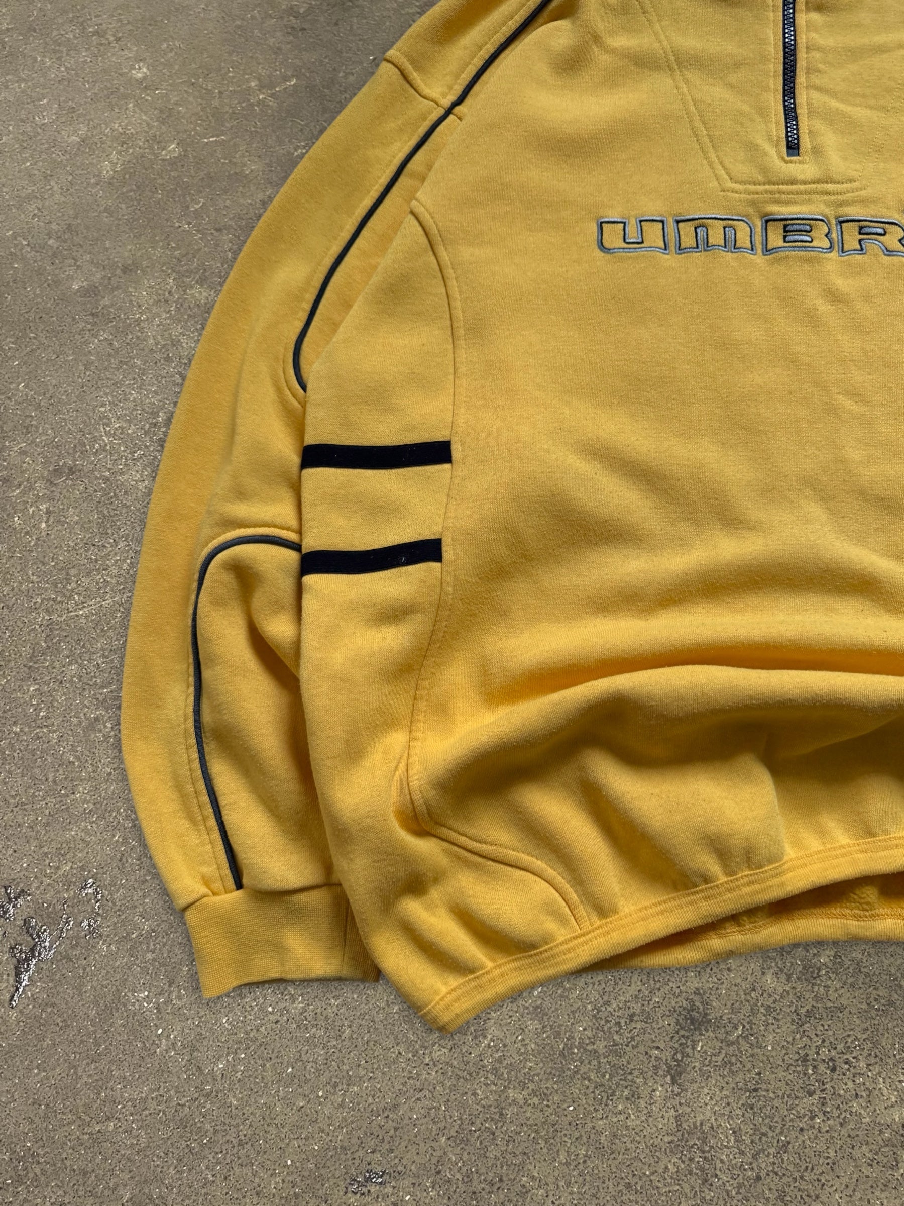 VINTAGE UMBRO QUARTER-ZIP SWEATSHIRT