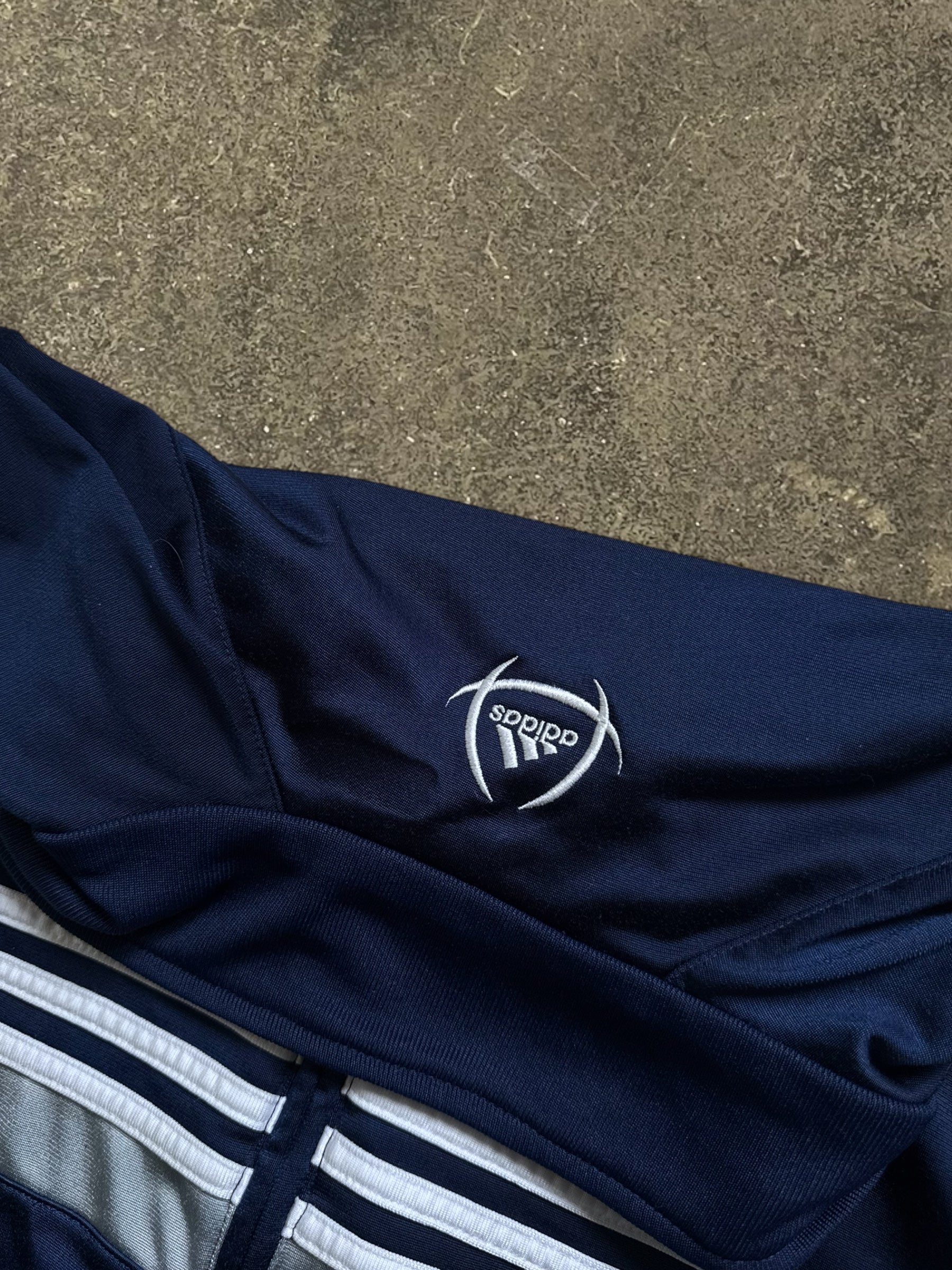 VINTAGE 00S ADIDAS TRACK JACKET