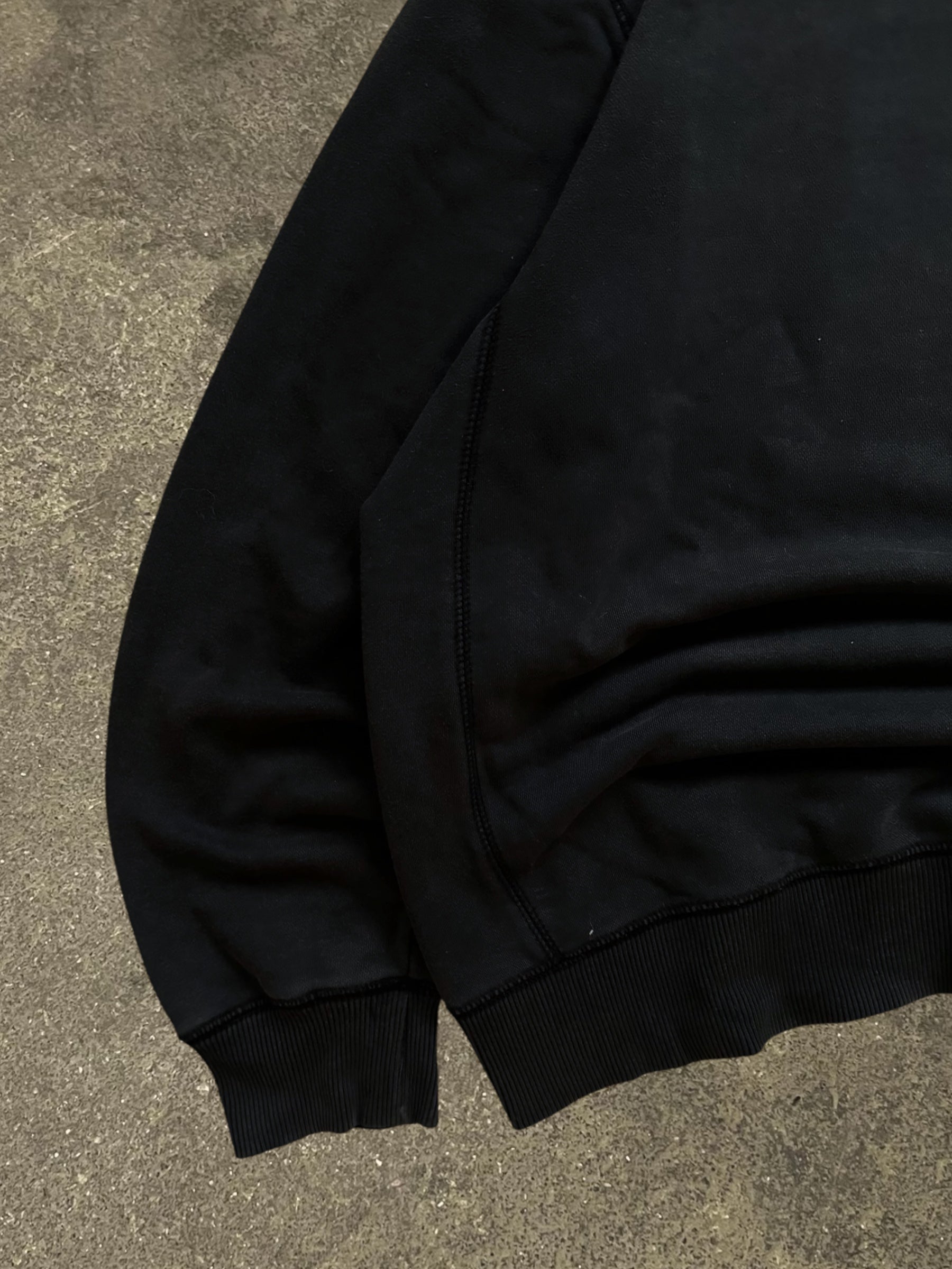 VINTAGE 00S NIKE SWOOSH SWEATSHIRT