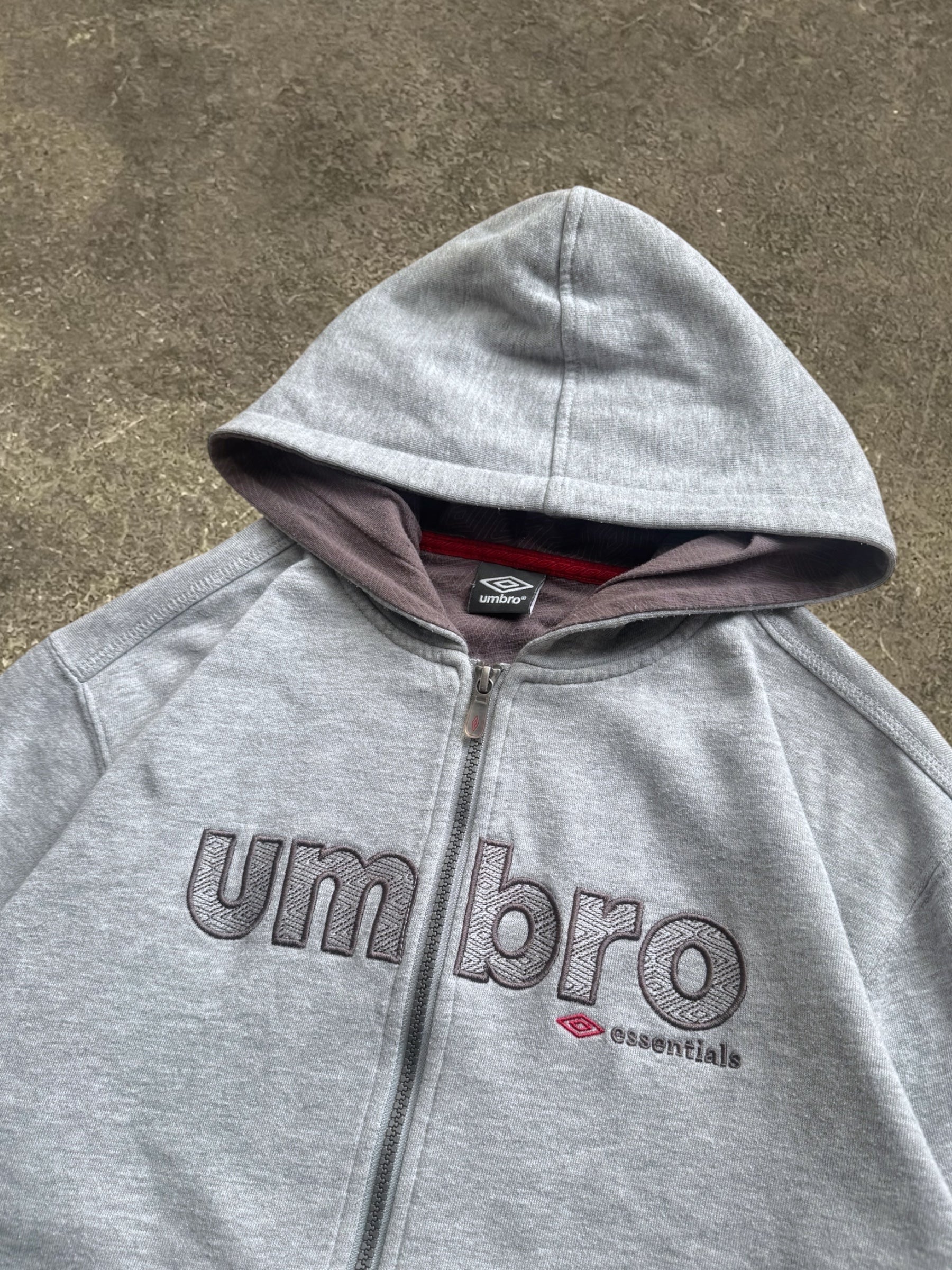 VINTAGE UMBRO GREY ZIP-UP HOODIE
