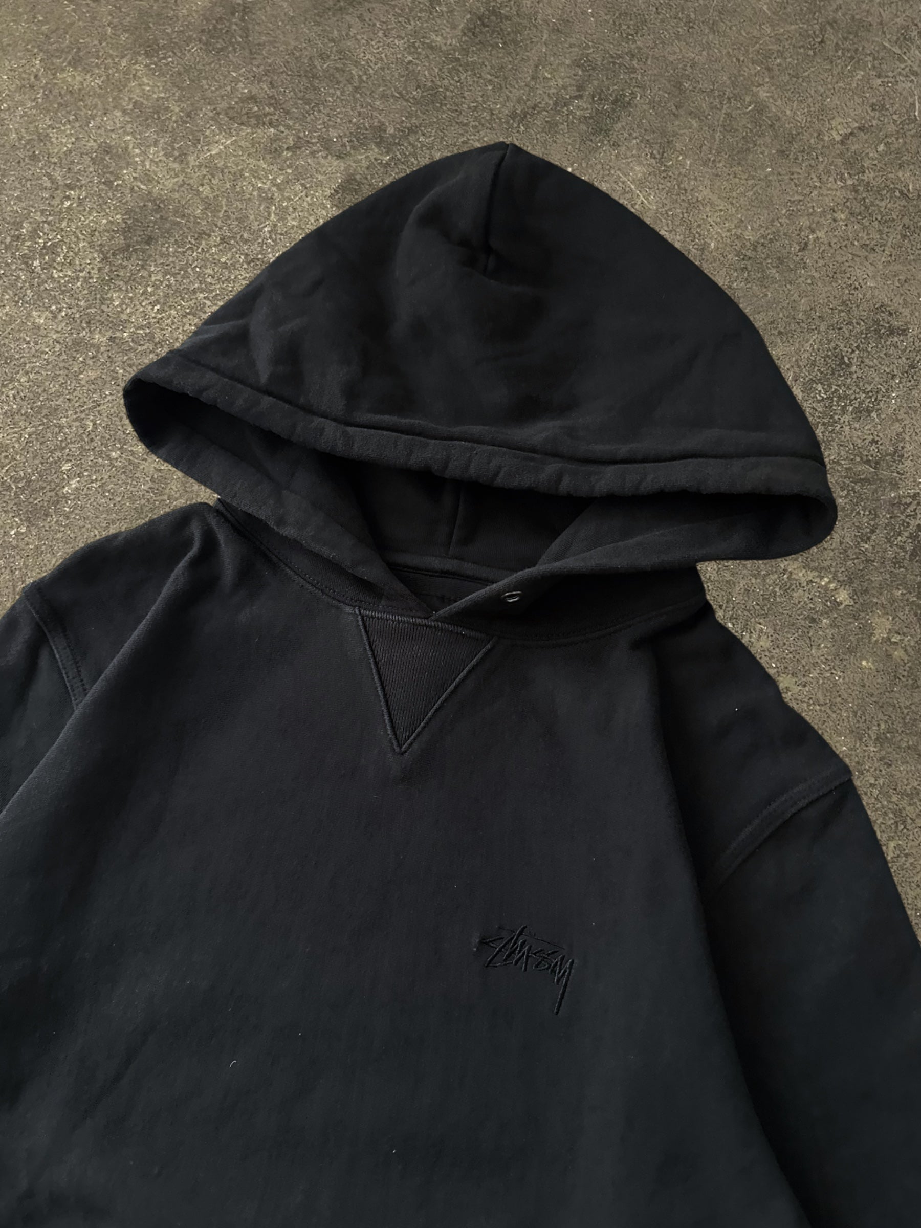STÜSSY BLACK STOCK LOGO HOODIE