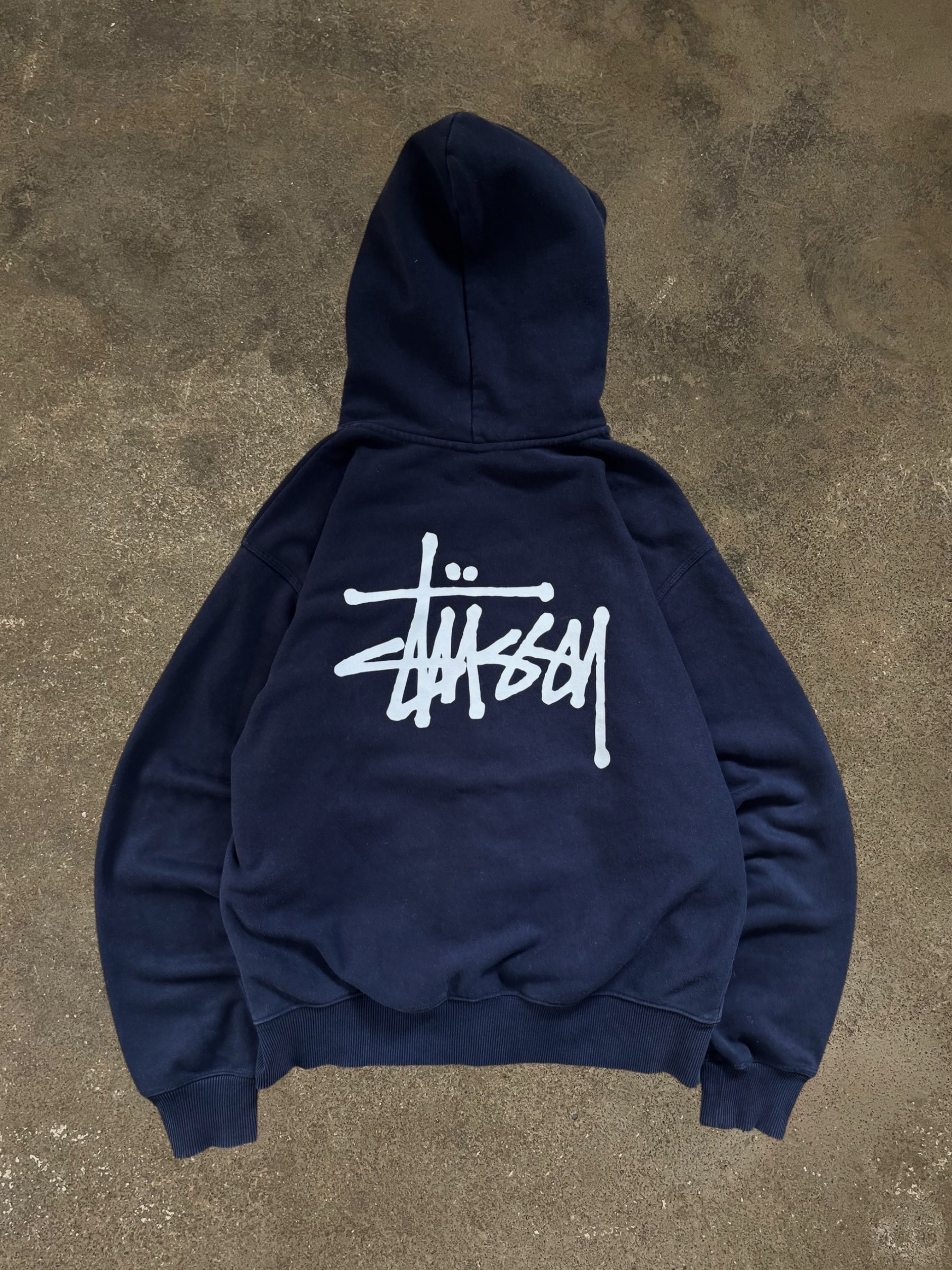 STÜSSY NAVY BASIC LOGO ZIP-UP HOODIE