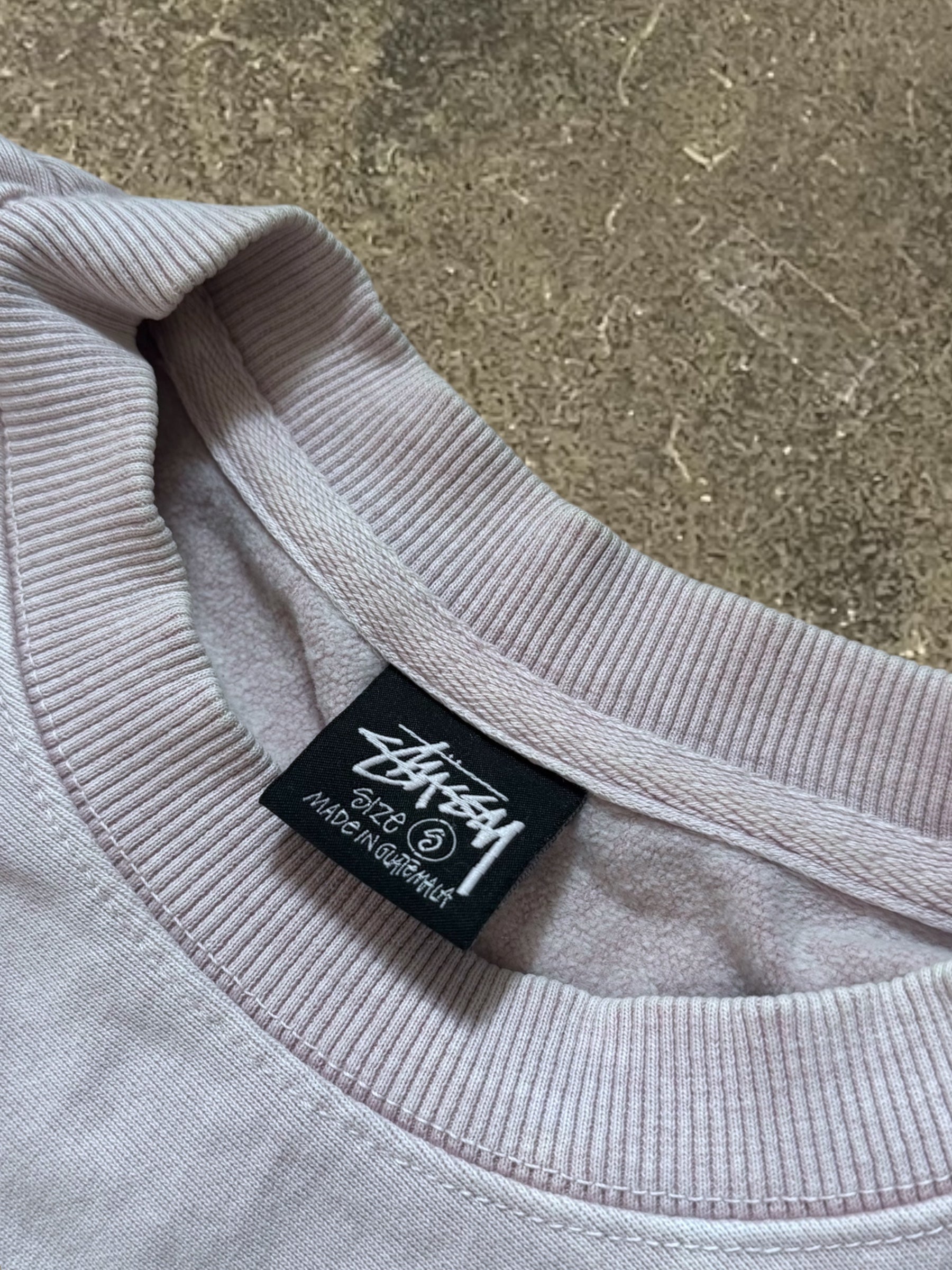 STÜSSY GLAMOUR LOGO SWEATSHIRT