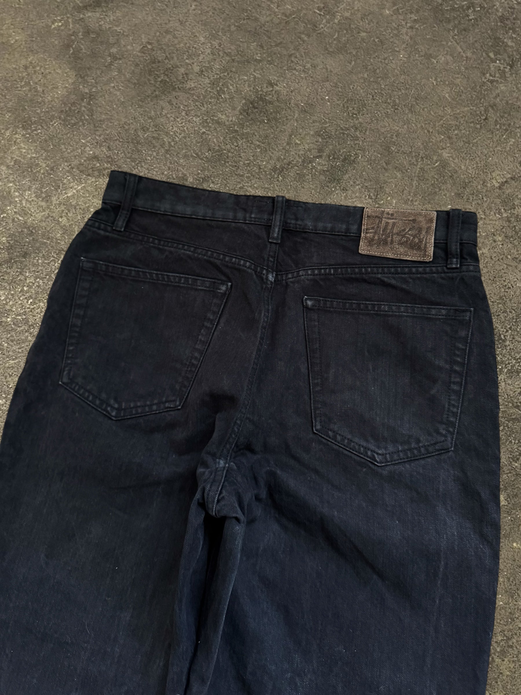 STÜSSY BLACK BIGOL JEANS