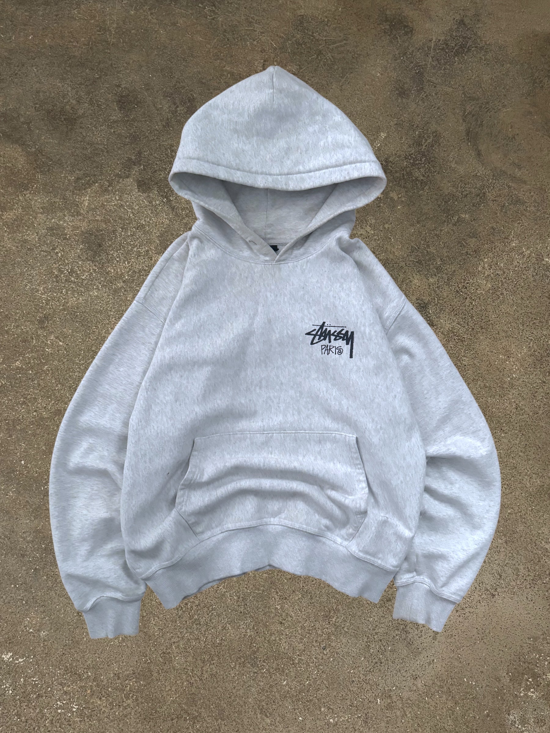 STÜSSY PARIS BASIC LOGO HOODIE