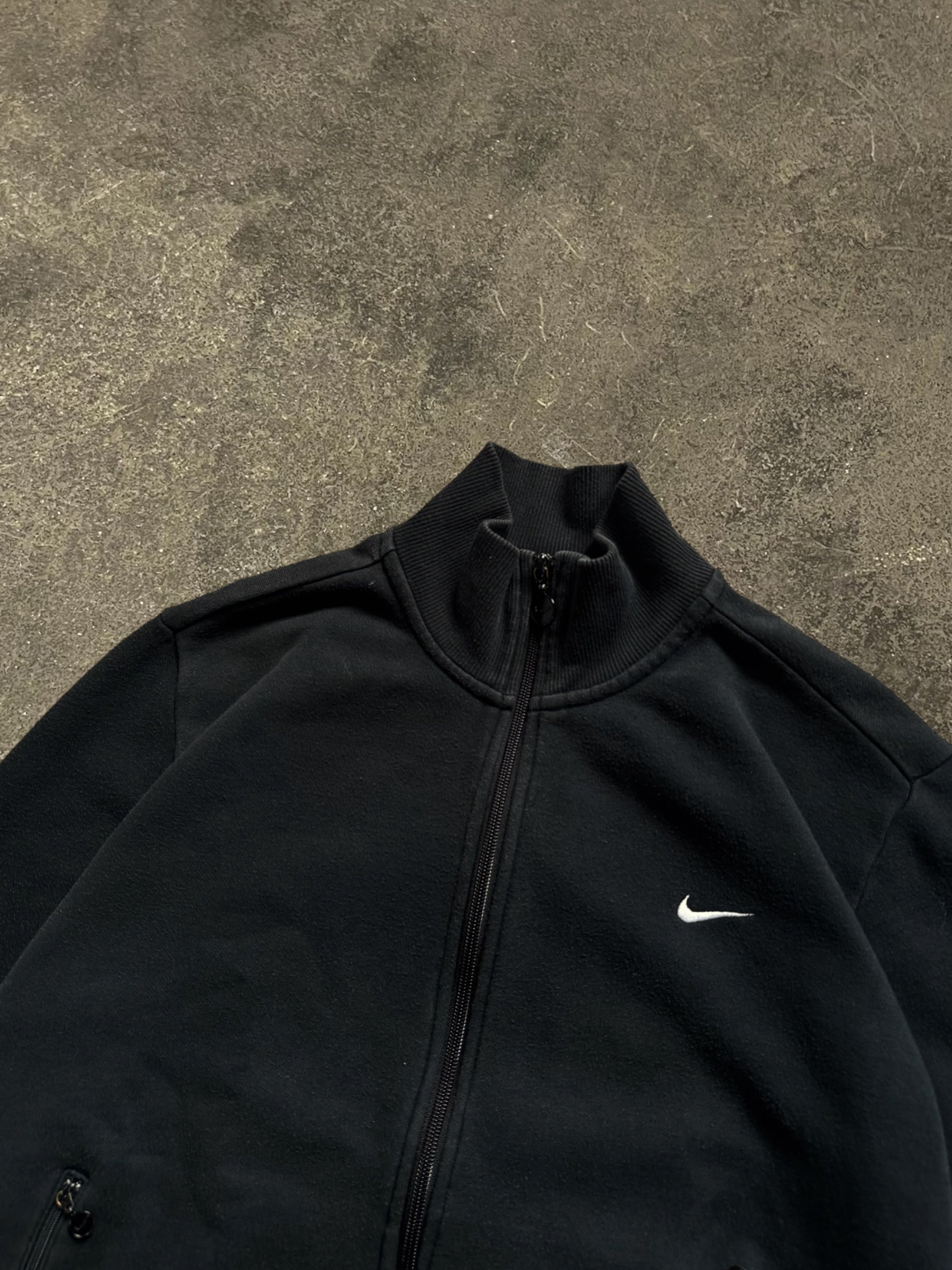 VINTAGE 00S NIKE ZIPPED SWEATSHIRT