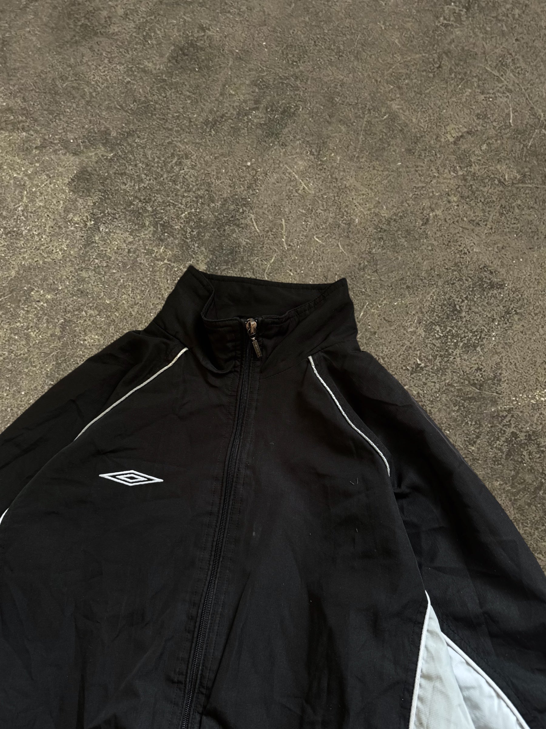VINTAGE UMBRO WINDBREAKER