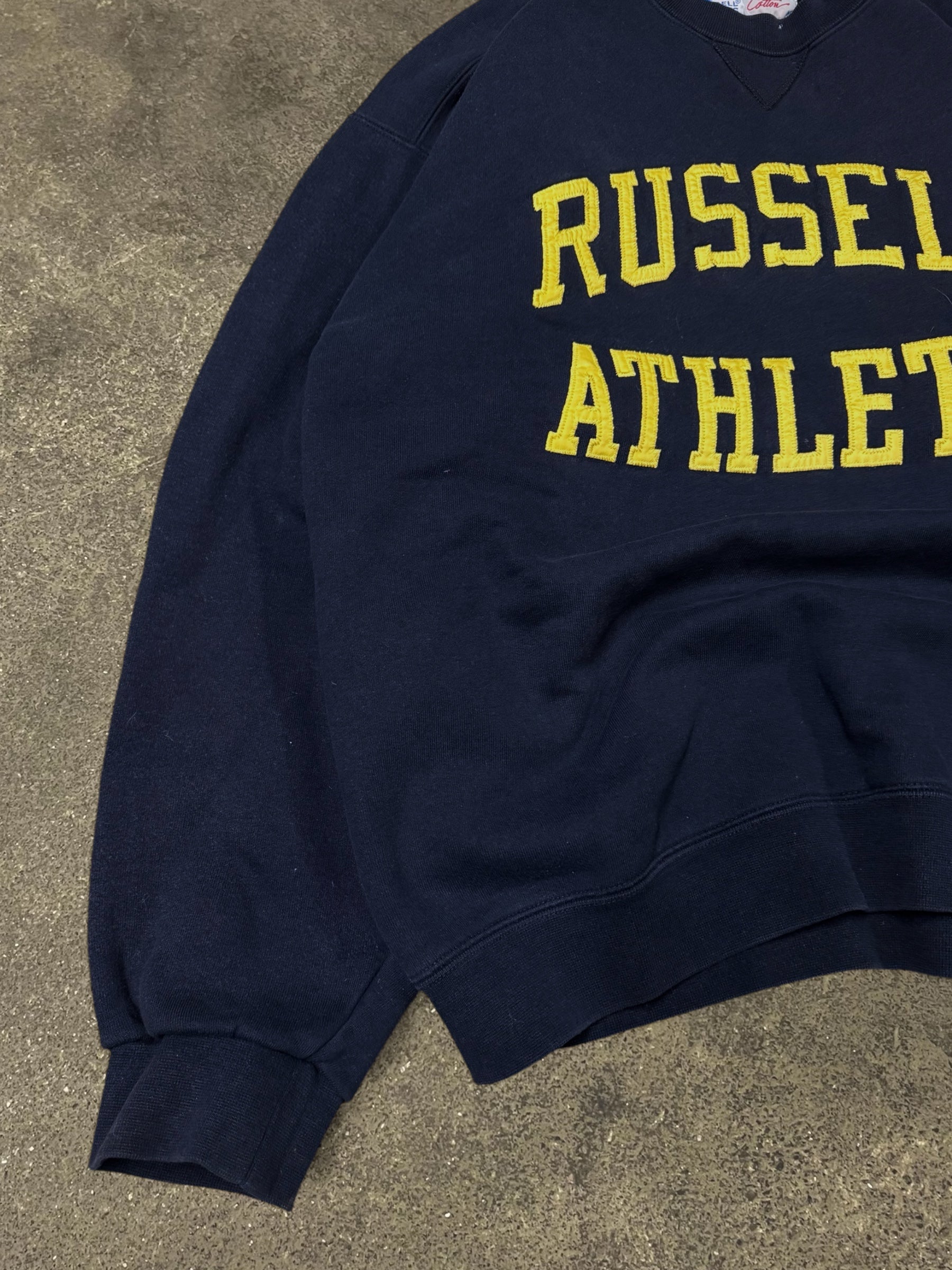 VINTAGE RUSSELL ATHLETIC SWEATSHIRT