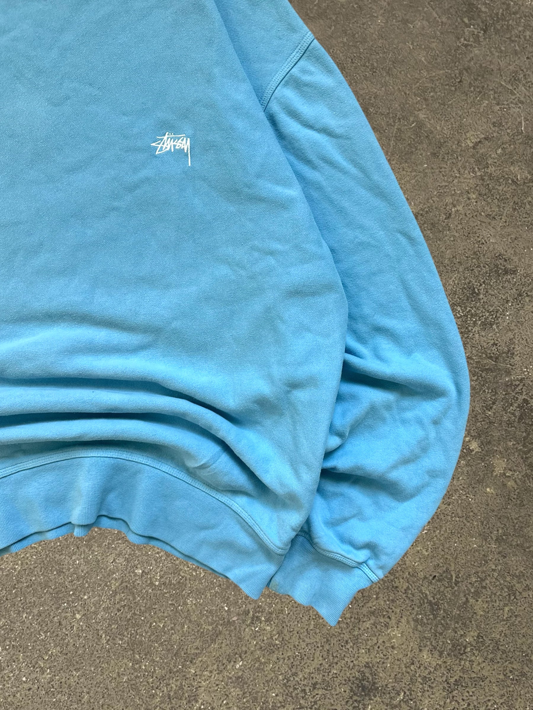STÜSSY BLUE STOCK LOGO SWEATSHIRT
