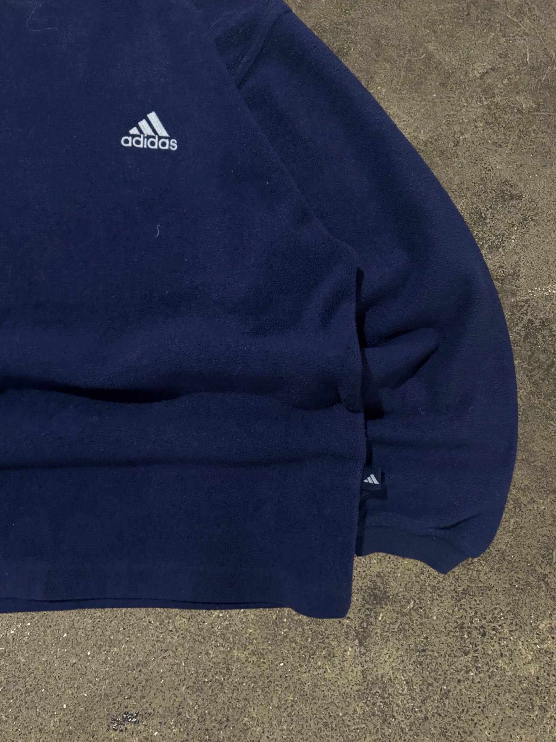 VINTAGE 90S NAVY ADIDAS FLEECE