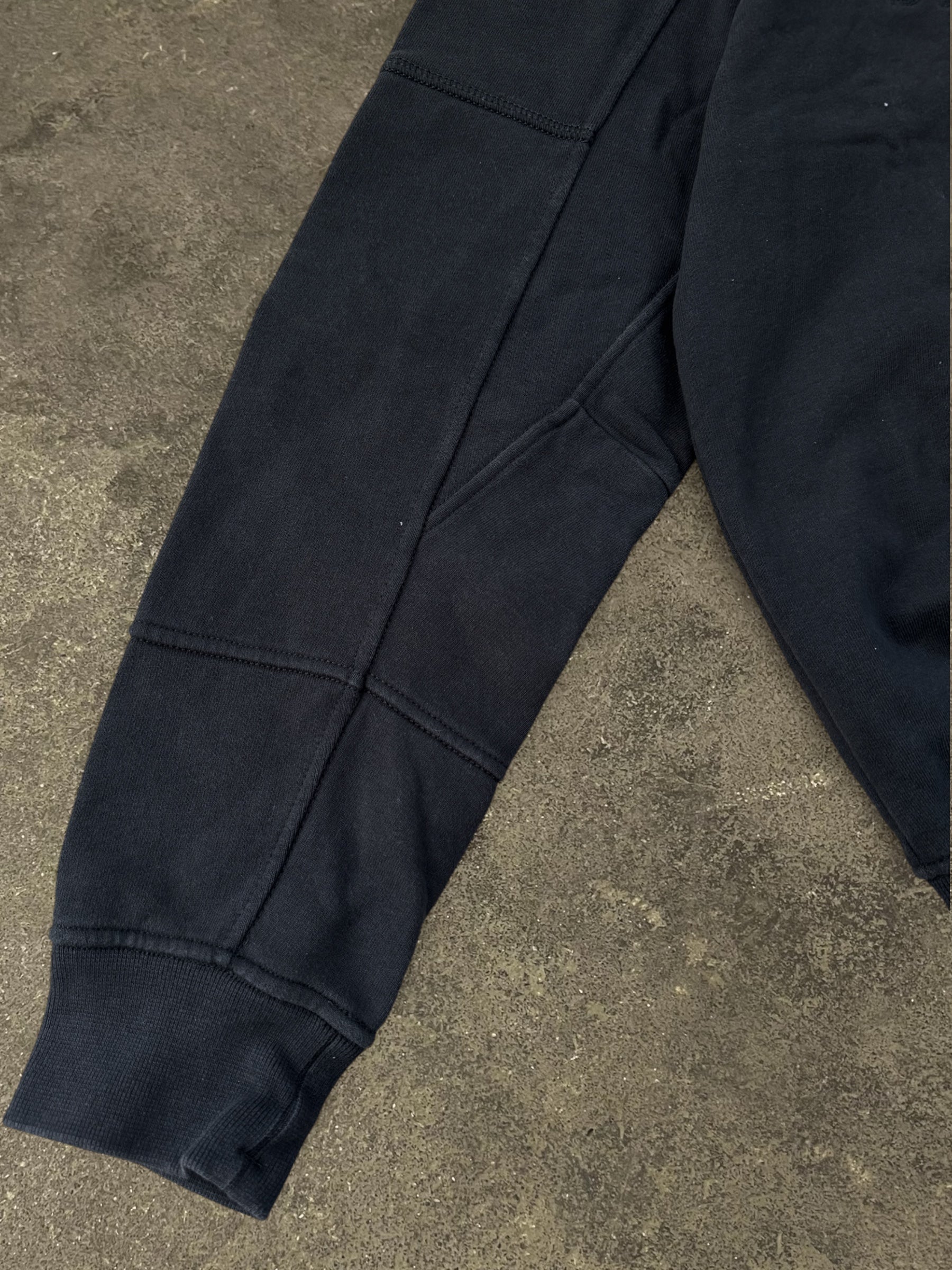 STONE ISLAND SPELLOUT SWEATSHIRT