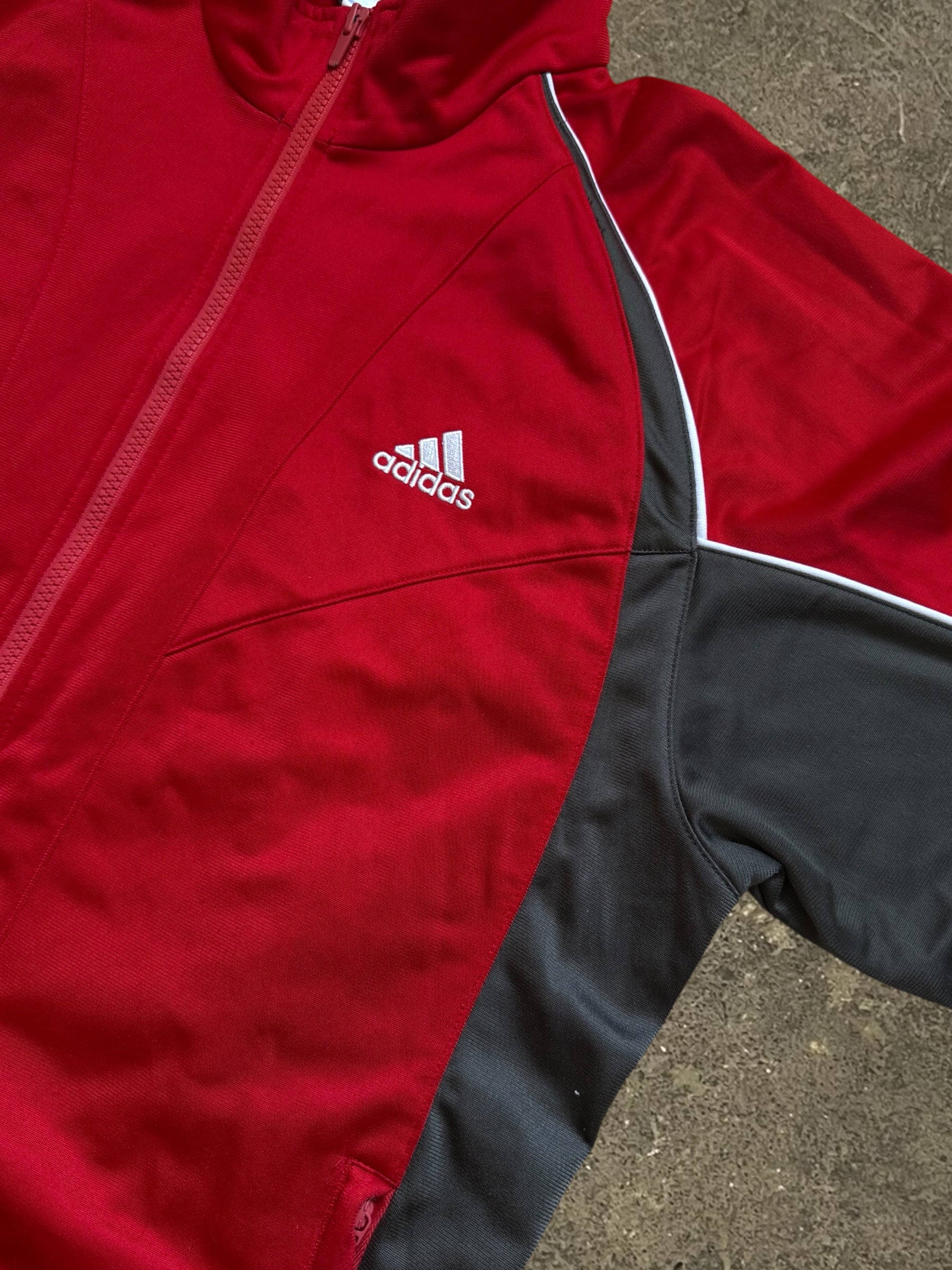 VINTAGE 00S ADIDAS TRACK JACKET
