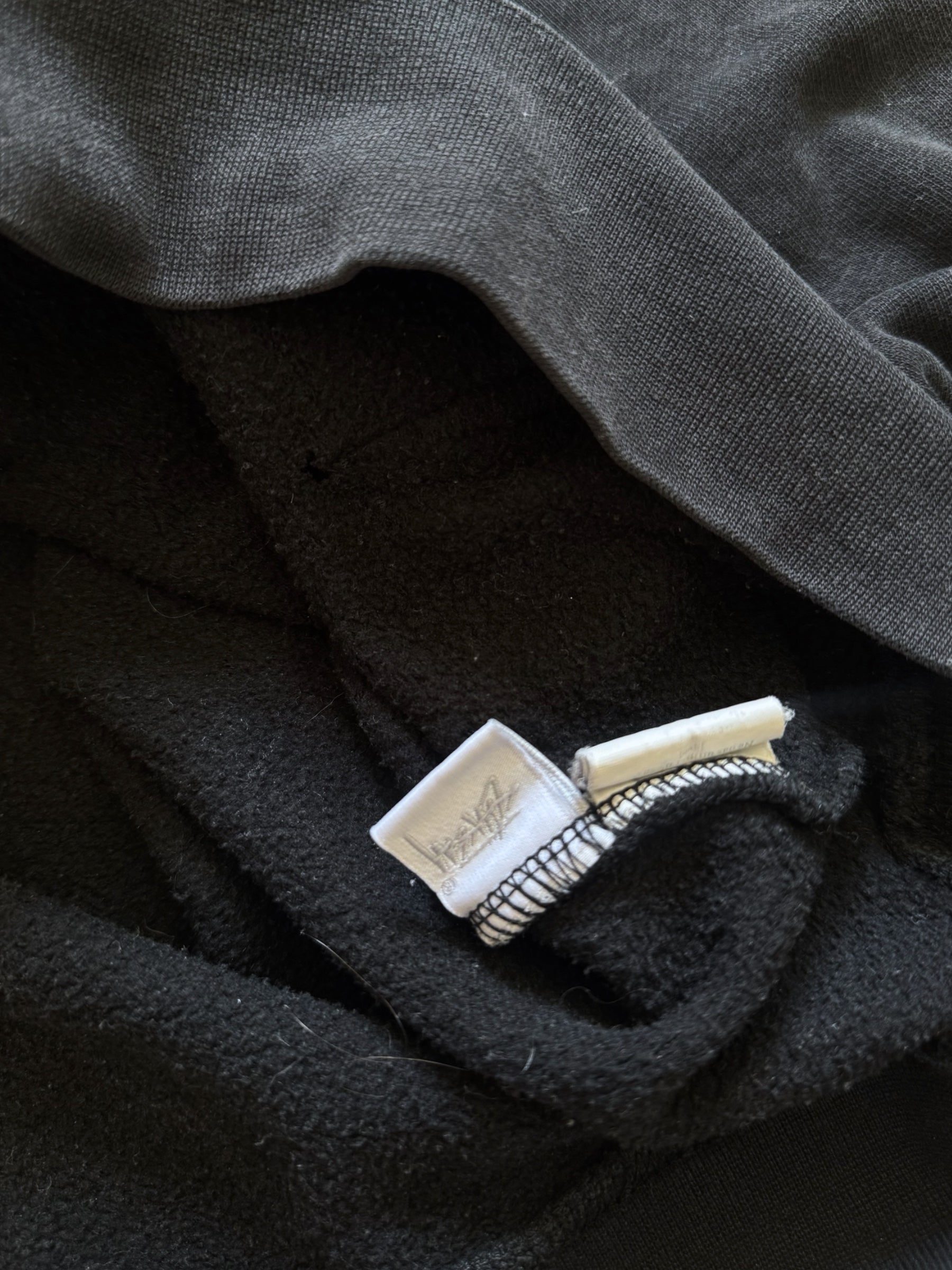 STÜSSY BASIC LOGO ZIP-UP HOODIE